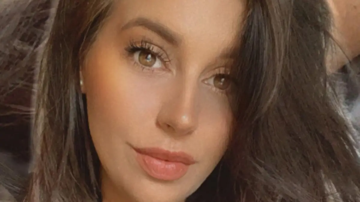 PIC FROM Kennedy News and Media (PICTURED: DANIELLE HOLMES (26) FROM WETHERBY, WEST YORKSHIRE, WHO WAS HOSPITALISED AFTER HER DRINK WAS SPIKED ON A NIGHT OUT) A mum claims she's 'lucky to be alive' after her drink was spiked on a night out - leaving her vomiting blood and having seizures so severe she's unable to drive for SIX MONTHS. Danielle Holmes went out for a few 'quiet' drinks with her friend Brooke Sharpe on Friday [September 24th] to have a catch up and 'get out of the house'. But what was supposed to be a low-key night out ended in drama when the 26-year-old was rushed to hospital after she started vomiting blood and fitting on the floor. DISCLAIMER: While Kennedy News and Media uses its best endeavours to establish the copyright and authenticity of all pictures supplied, it accepts no liability for any damage, loss or legal action caused by the use of images supplied and the publication of images is solely at your discretion. SEE KENNEDY NEWS COPY - 0161 697 4266