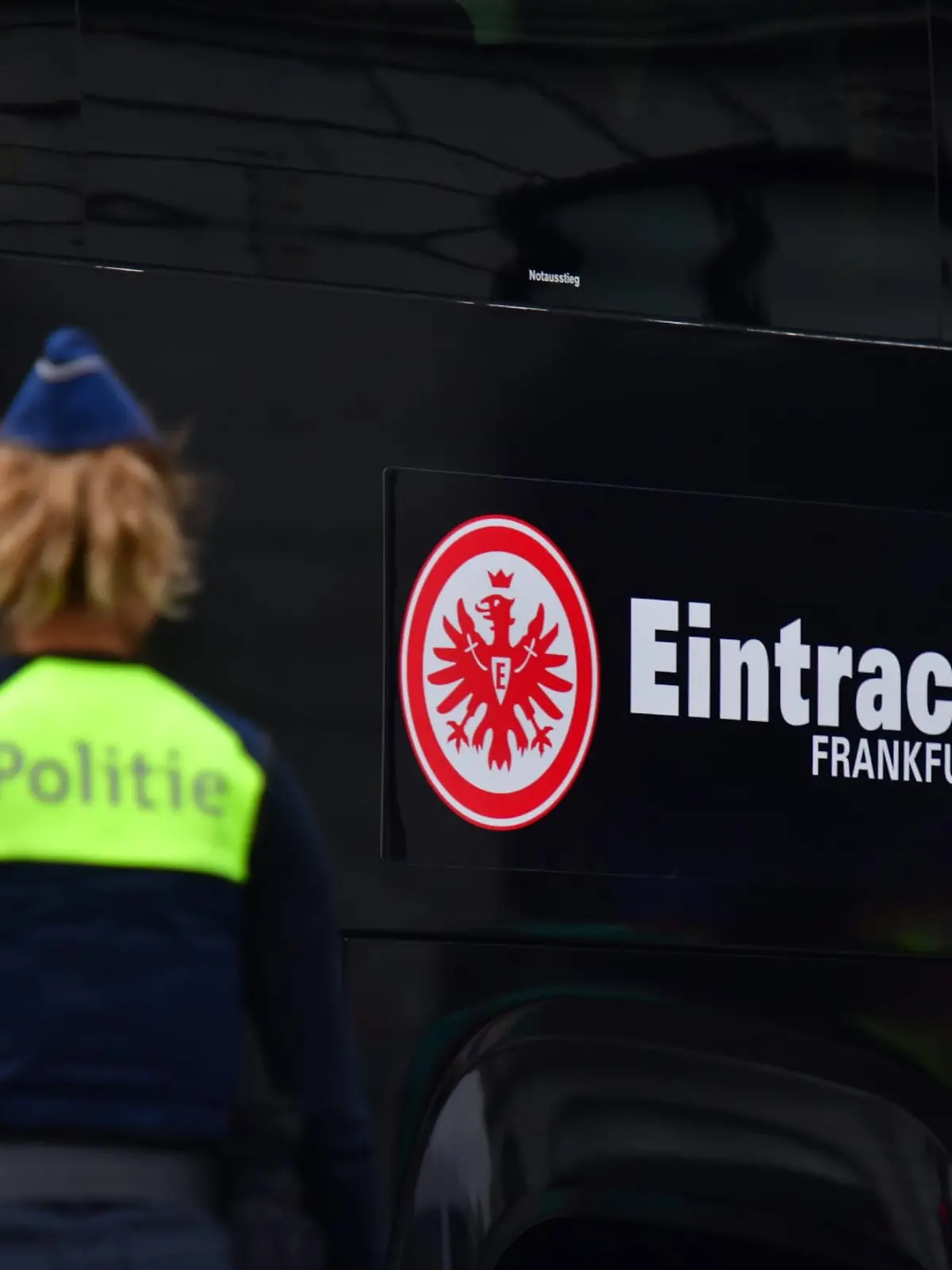 Illustration picture shows several busses of fans of Eintracht Frankfurt, parking along the road, at the 'Scheldekaaien' ahead of a soccer game between Belgian Royal Antwerp FC and German Eindracht Frankfurt, Thursday 30 September 2021, in Antwerp, on the second day (out of six) of the Europa League group stage, in the Group D. BELGA PHOTO JONAS ROOSENS