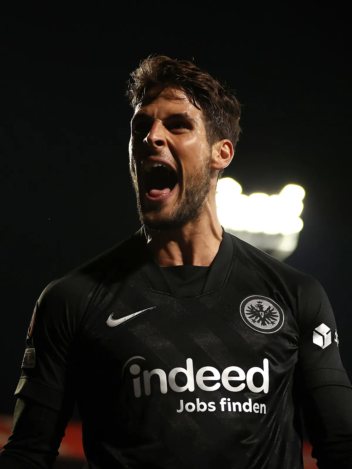 ANTWERPEN, BELGIUM - SEPTEMBER 30: Goncalo Paciencia of Eintracht Frankfurt celebrates after scoring their sides first goal during the UEFA Europa League group D match between Royal Antwerp FC and Eintracht Frankfurt at Bosuilstadion on September 30, 2021 in Antwerpen, Belgium. (Photo by Dean Mouhtaropoulos/Getty Images)