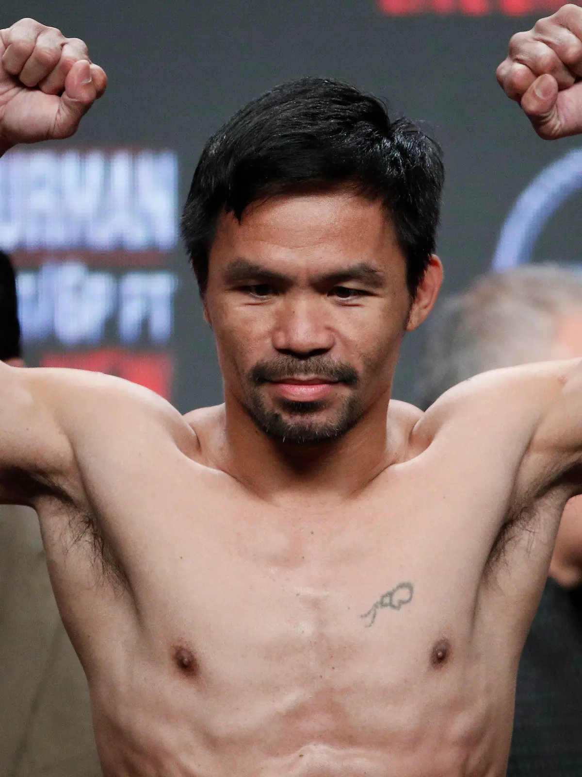 ARCHIV - 19.07.2019, USA, Las Vegas: Manny Pacquiao, Boxer von den Philippinen, posiert beim Wiegen. Der philippinische Boxer Manny Pacquiao kandidiert für das Präsidentenamt in seinem Land. (zu dpa «Box-Legende Pacquaio will Präsident der Philippinen werden») Foto: John Locher/AP/dpa +++ dpa-Bildfunk +++