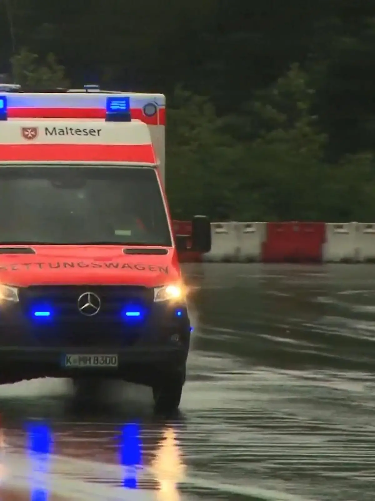 Bild zu: "Ex-Formel-1-Fahrer schult Sanitäter"