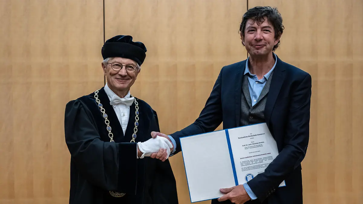 TiHo-Präsident Gerhard Greif mit Christian Drosten.