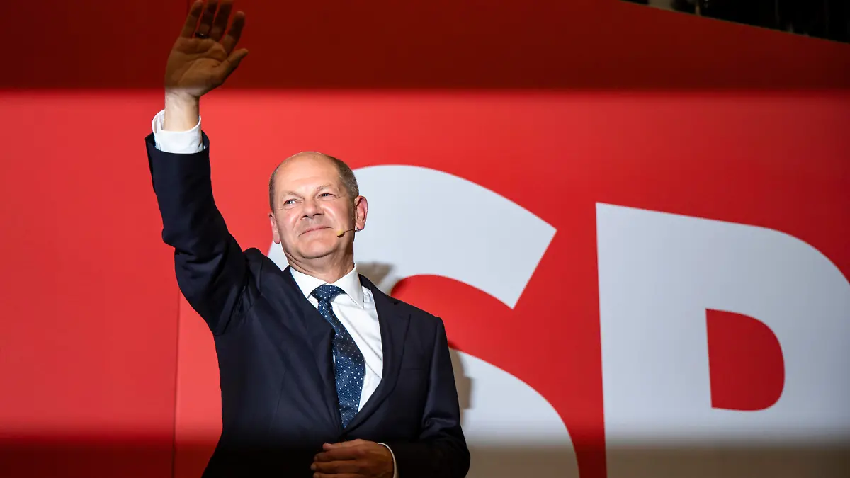 Olaf Scholz beim Wahlabend zur Bundestagswahl bei der SPD im Willy-Brandt-Haus in Berlin am 26. September 2021. Wahlen in Berlin *** Olaf Scholz at the election evening for the Bundestag elections with the SPD at the Willy Brandt House in Berlin on 26 September 2021 Elections in Berlin