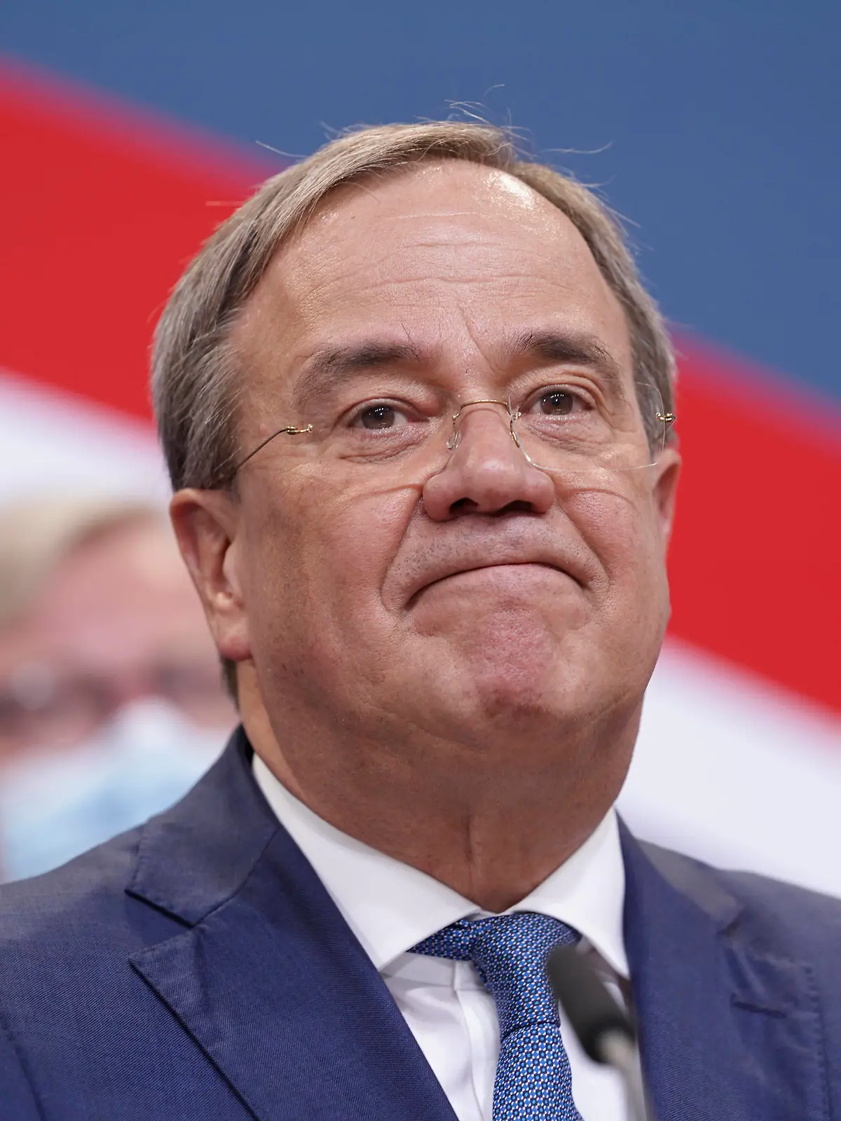  CDU Wahlparty im Konrad-Adenauer-Haus Aktuell, 26.09.2021, Berlin, Armin Laschet Ministerpraesident von Nordrhein-Westfalen, Vorsitzender der CDU und Kanzlerkandidat bei seinem Statement in der CDU-Zentrale des Konrad-Adenauer-Haus in Berlin nach der ersten Hochrechnung Berlin Berlin Deutschland *** CDU election party at the Konrad Adenauer Haus Aktuell, 26 09 2021, Berlin, Armin Laschet State Premier of North Rhine-Westphalia, Chairman of the CDU and candidate for Chancellor during his statement at the CDU headquarters of the Konrad Adenauer Haus in Berlin after the first projection Berlin Berlin Germany