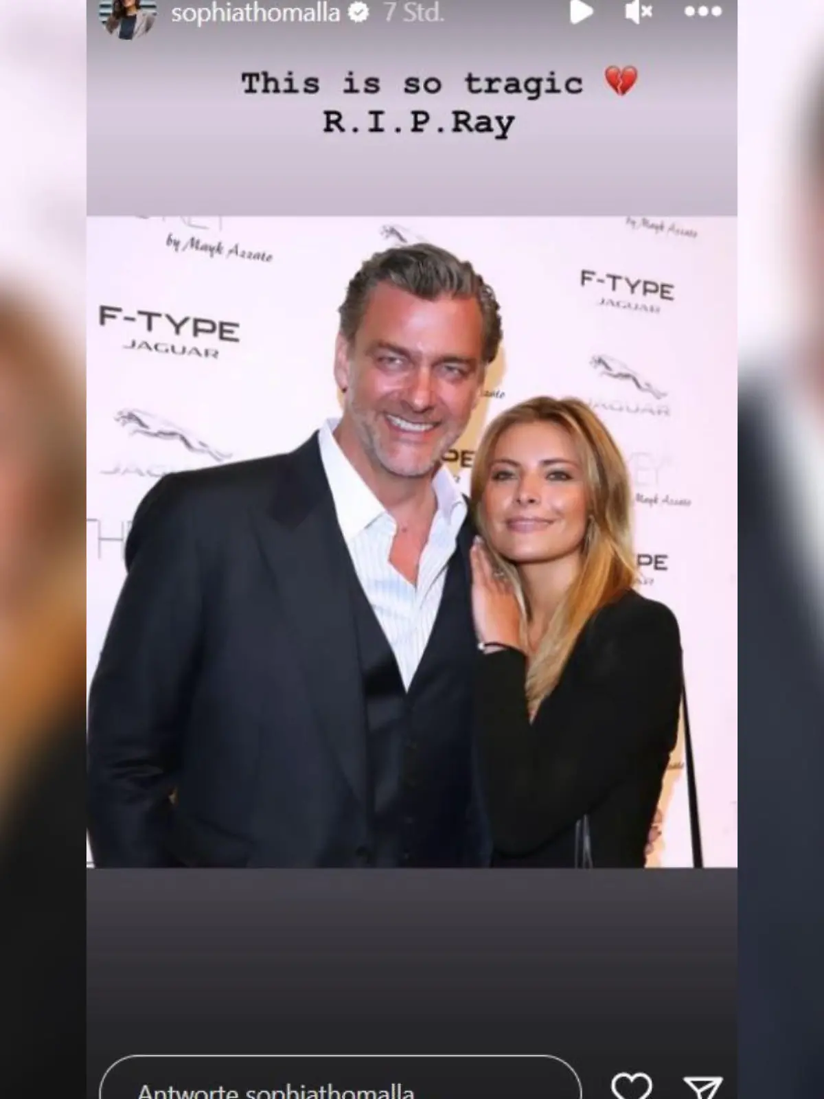 Sophia Thomalla gedenkt Ray Stevenson.