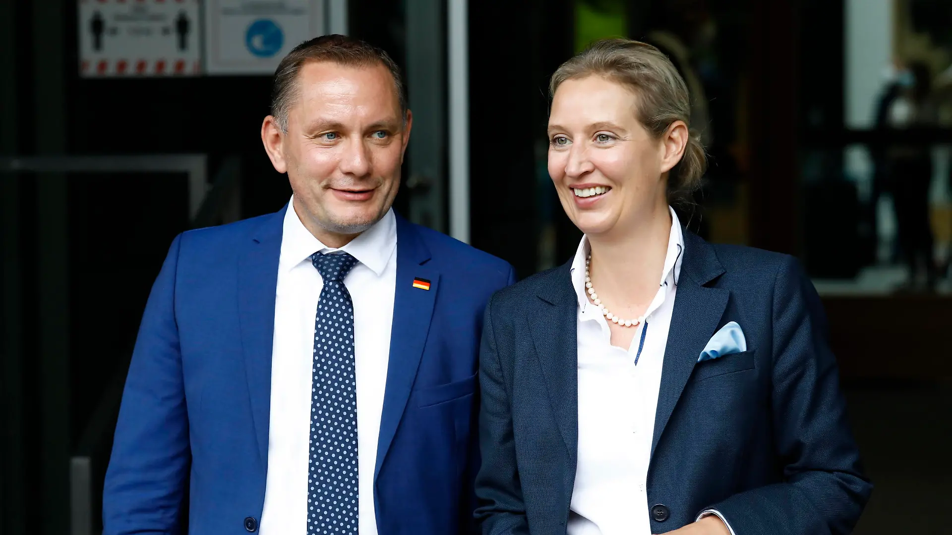  Tino Chrupalla, Spitzenkandidat der AfD, Alice Weidel, Spitzenkandidatin der AfD , Deutschland, Berlin, Bundespressekonferenz, Thema: AfD - Zu den Bundestags- und Landtagswahlen *** Tino Chrupalla, top candidate of the AfD, Alice Weidel, top candidate of the AfD , Germany, Berlin, Federal Press Conference, Topic AfD On the federal and state elections