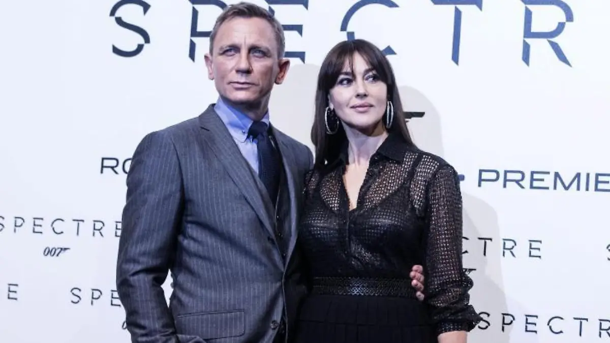 Cooler Typ: Daniel Craig (l.) mit Bondgirl Monica Bellucci bei der "Spectre"-Premiere in Rom. Foto: Angelo Carconi