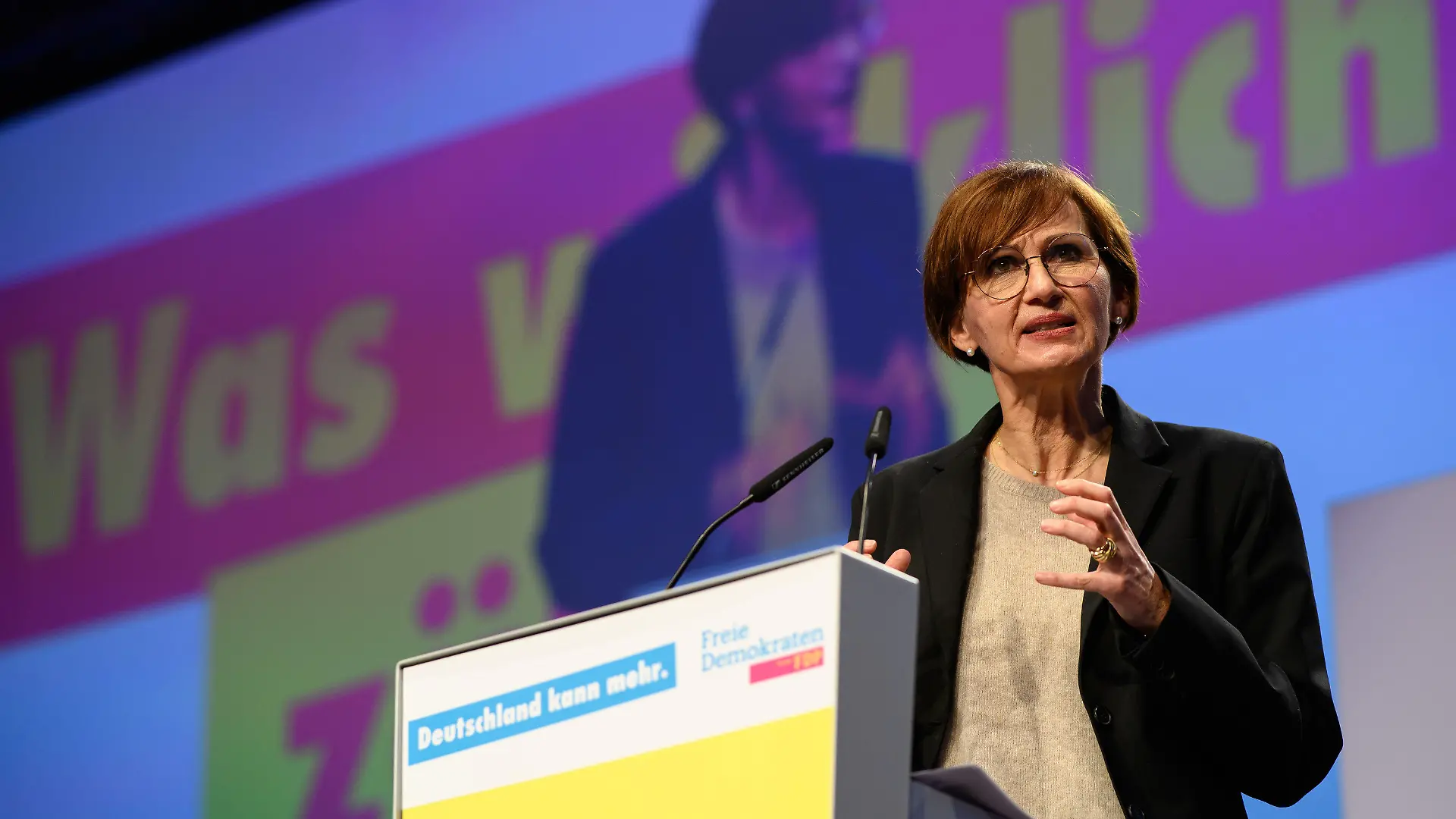 27.03.2021, Hessen, Willingen: Bettina Stark-Watzinger, neu gewählte Landesvorsitzende der FDP, spricht beim digitalen Parteitag der FDP Hessen. Foto: Swen Pförtner/dpa +++ dpa-Bildfunk +++