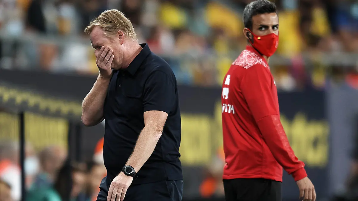 Cadiz CF v FC Barcelona, Barca - La Liga Santander Ronald Koeman head coach of Barcelona reacts during the La Liga Santander match between Cadiz CF and FC Barcelona at Estadio Nuevo Mirandilla on September 23, 2021 in Cadiz, Spain. Cadiz Spain breton-cadizcfv210923_npwZ6 PUBLICATIONxNOTxINxFRA Copyright: xJosexBretonx 