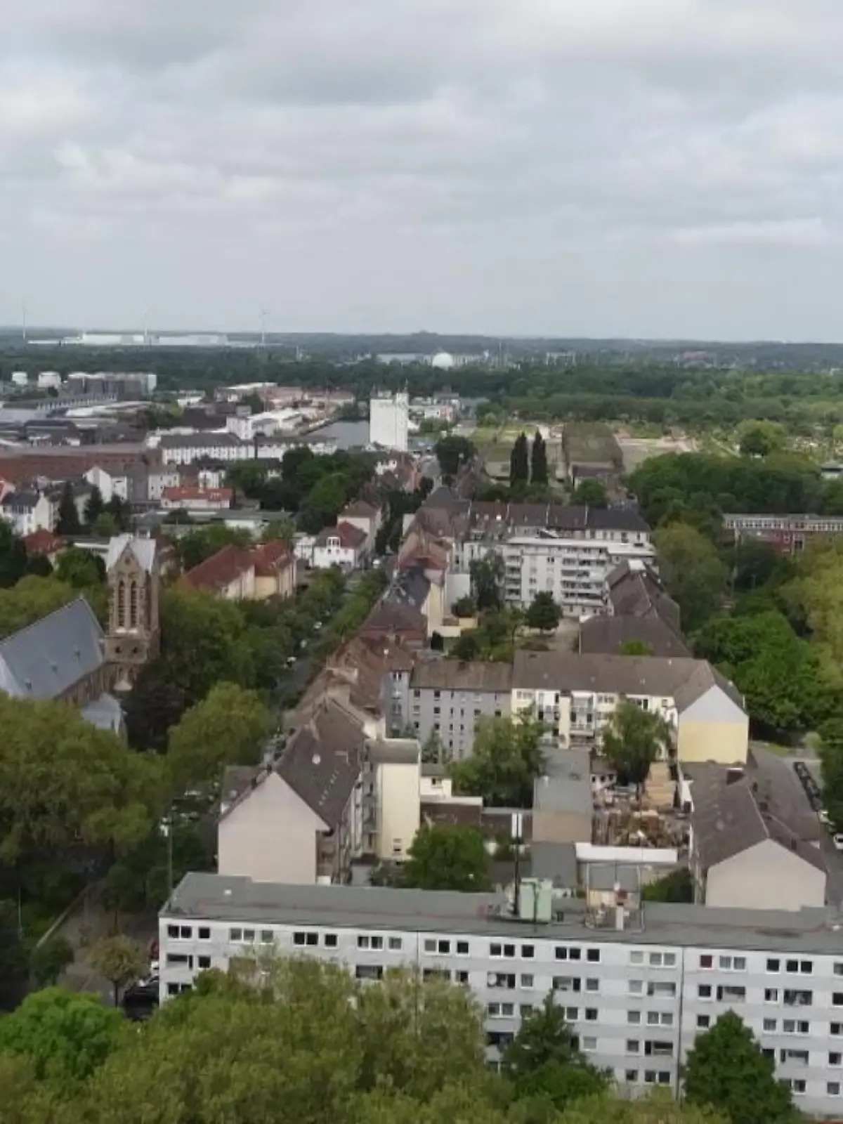 Bild zu: "Rechtsfreier Raum?"