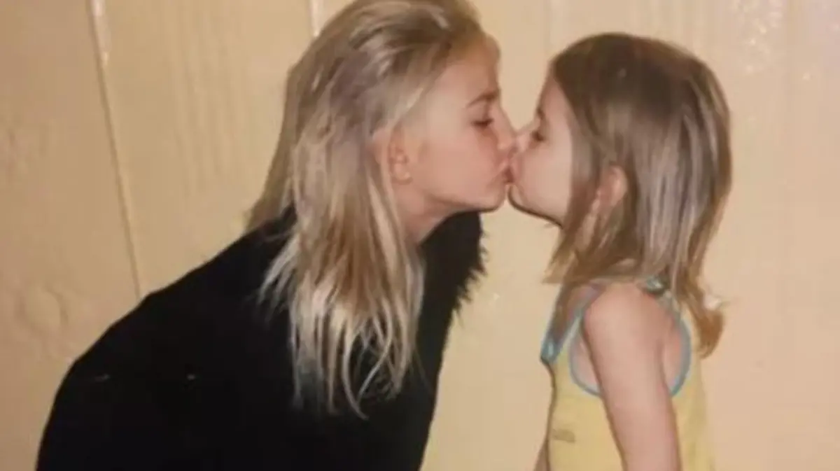 Sarah Connors Schwester Lulu teilt diese schöne Erinnerung
