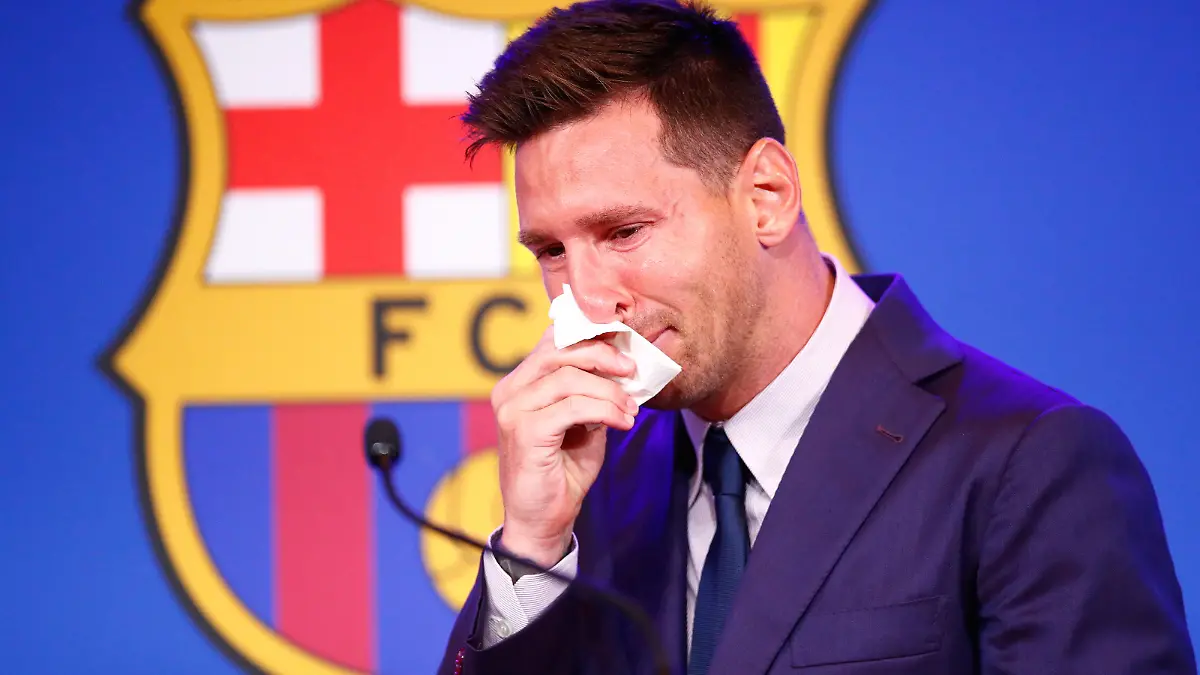 BARCELONA, SPAIN - AUGUST 08: Lionel Messi of FC Barcelona faces the media during a press conference at Nou Camp on August 08, 2021 in Barcelona, Spain. (Photo by Eric Alonso/Getty Images) *** BESTPIX ***