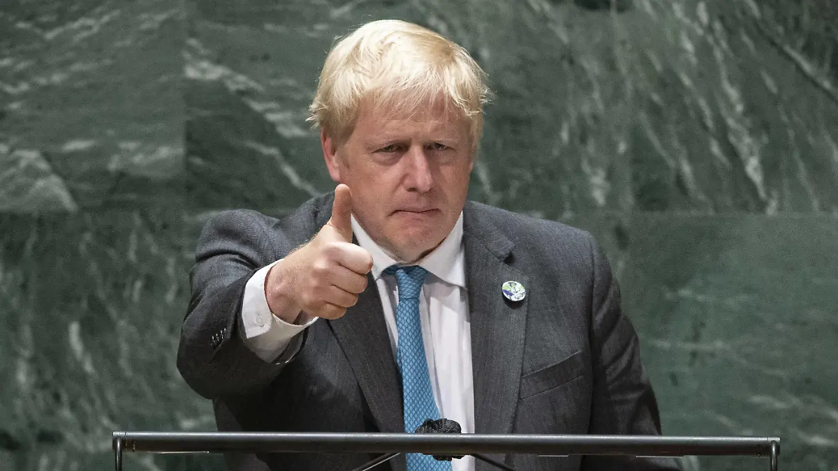 British Prime Minister Boris Johnson gives a thumb up after addressing the 76th Session of the U.N. General Assembly in New York City on Wednesday, September 22, 2021. Pool photo by Eduardo Munoz/ PUBLICATIONxINxGERxSUIxAUTxHUNxONLY NYX20210922230 EDUARDOxMUNOZ 
