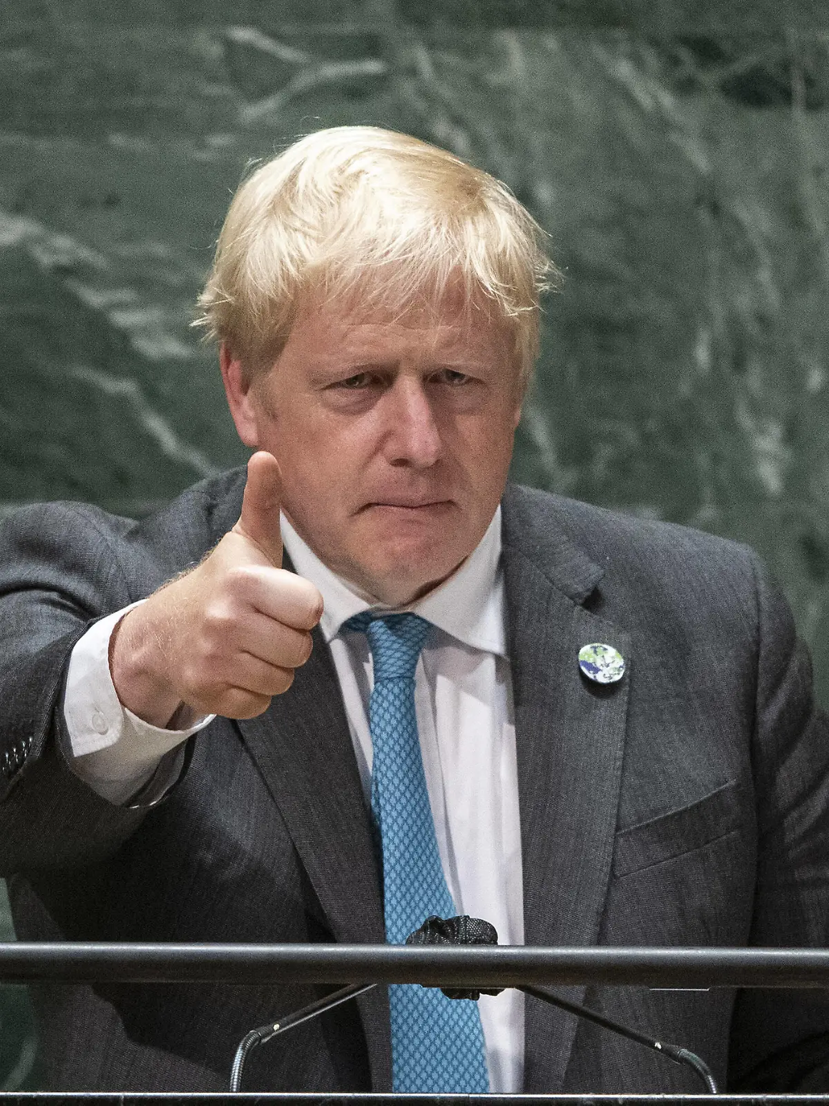 British Prime Minister Boris Johnson gives a thumb up after addressing the 76th Session of the U.N. General Assembly in New York City on Wednesday, September 22, 2021. Pool photo by Eduardo Munoz/ PUBLICATIONxINxGERxSUIxAUTxHUNxONLY NYX20210922230 EDUARDOxMUNOZ 