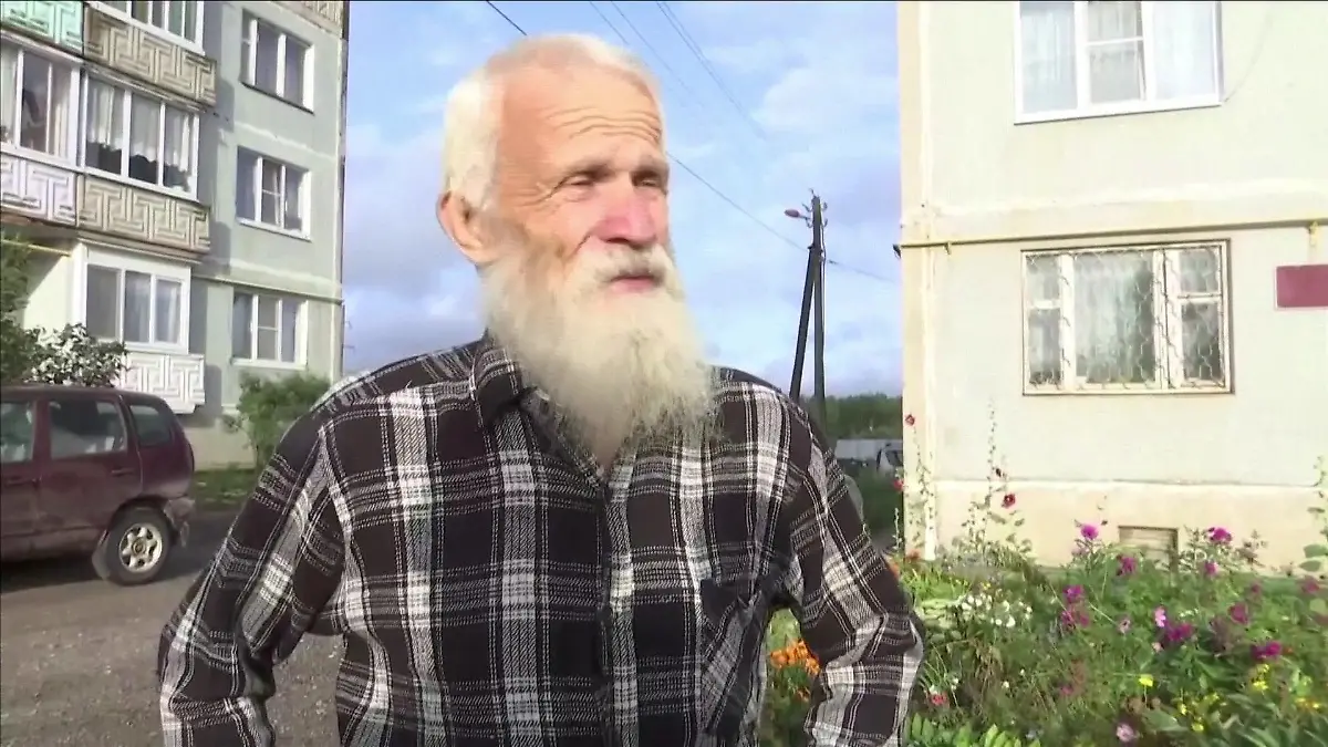 Der Augenzeuge Anatoly berichtet von einem "metallischem Knall"