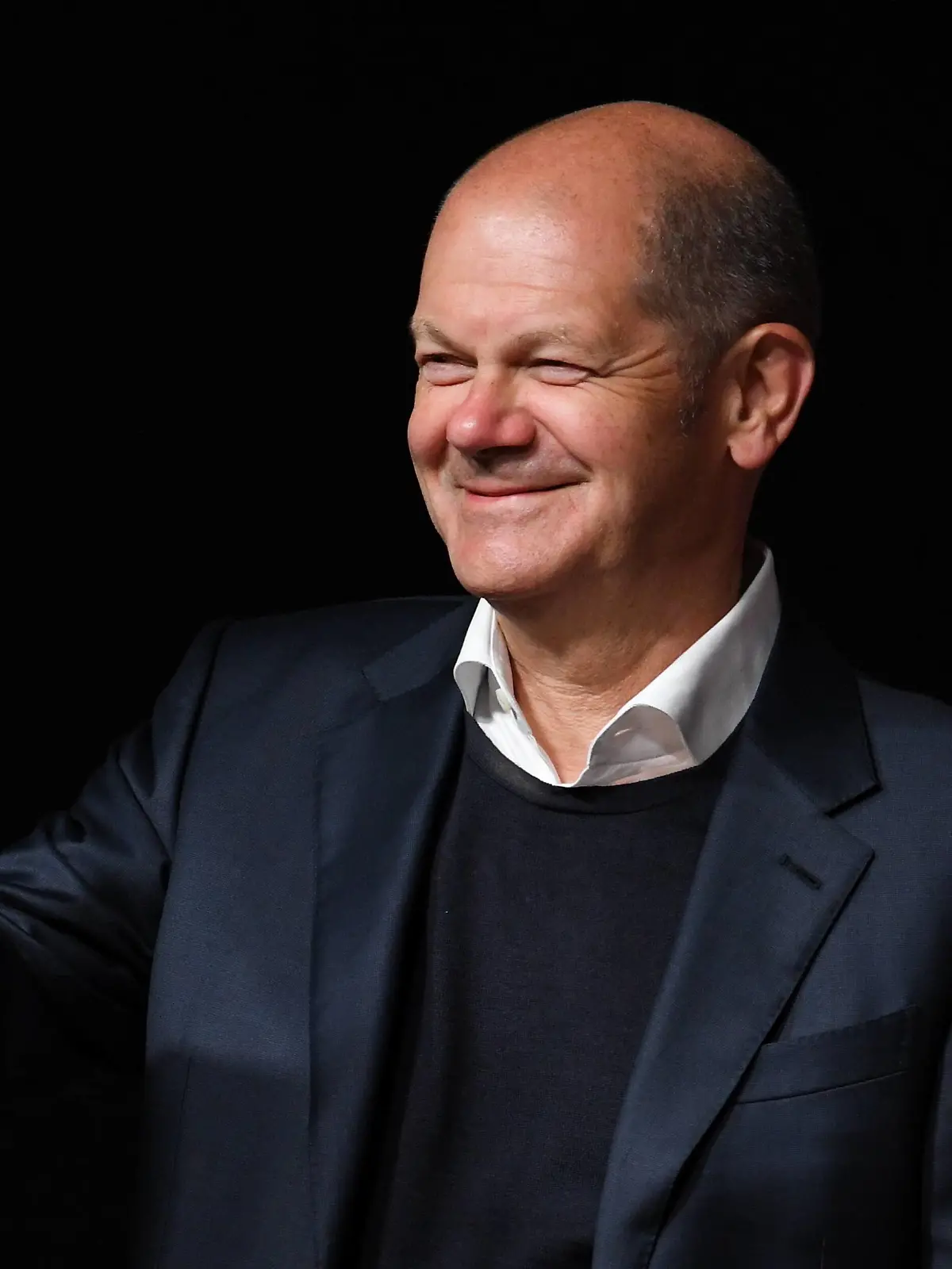 Lueneburg, Wahlkampf Olaf Scholz / 21.09.2021, Lueneburg, Wahlkampfveranstaltung mit Olaf Scholz als Kanzlerkandidat im Bild Kanzlerkandidat Olaf Scholz SPD Finanzminister *** Lueneburg, election campaign Olaf Scholz 21 09 2021, Lueneburg, election campaign event with Olaf Scholz as chancellor candidate in the picture chancellor candidate Olaf Scholz SPD finance minister nordphoto GmbHxWitke nph00002 