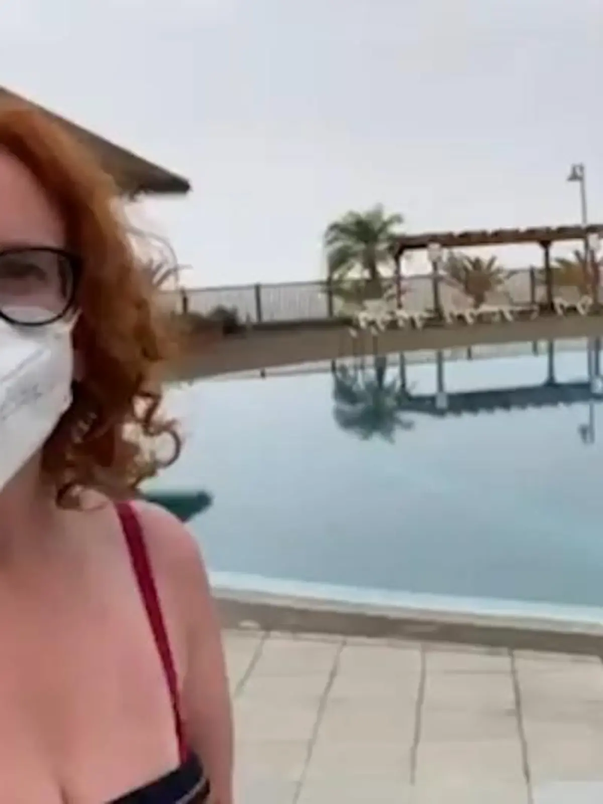 Bild zu: ""Unser Hotel liegt im Ascheregen!""