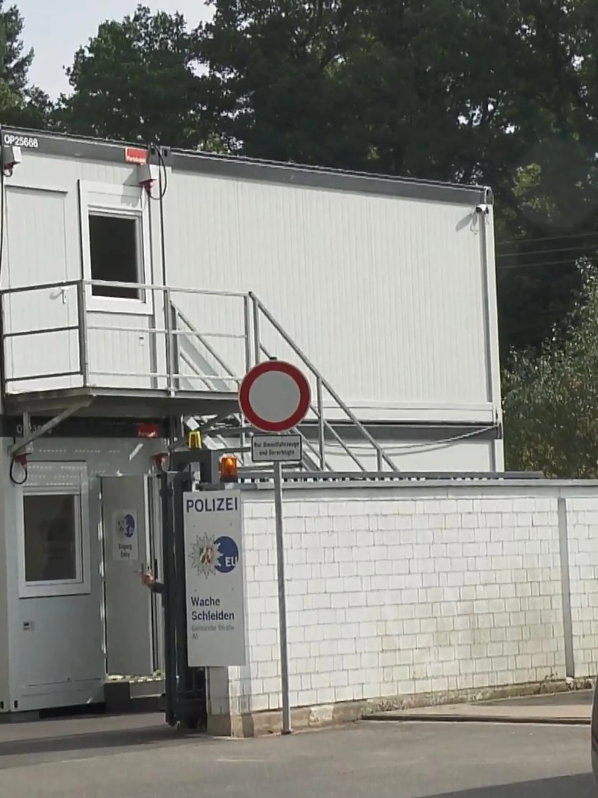 Bild zu: "Polizei Schleiden jetzt in Containern"