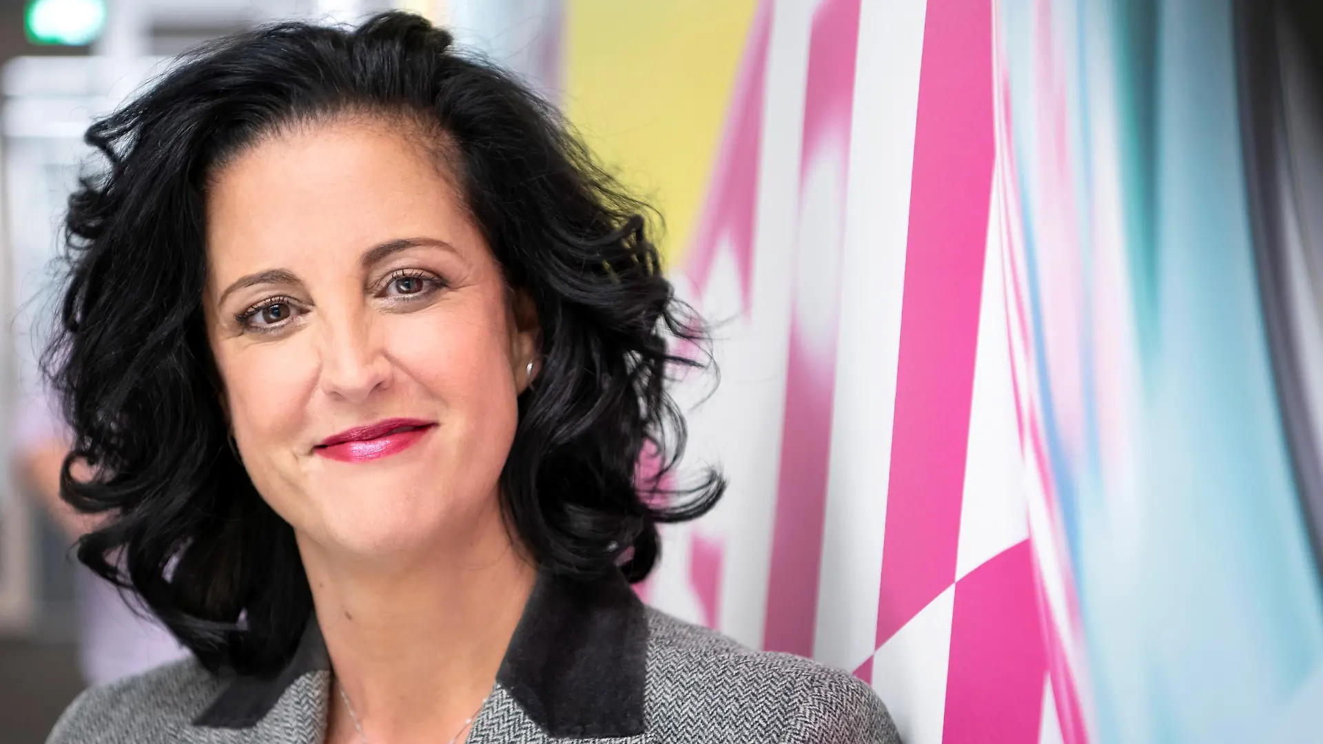 Barbara Costanzo, Bonn, 27.10.2020
VERWENDUNGSRECHTE FÜR TELEKOM CR PORTAL / CR BILDERPOOL. KEINE WEITERGABE AN DRITTE AUSSER AN AUSGEWHAEHLTE PUBLIKATIONEN (z.B. GLOBAL COMPACT); KEINE WERBLICHEN VERWENDUNGEN
FOTO: FRANK BAUER