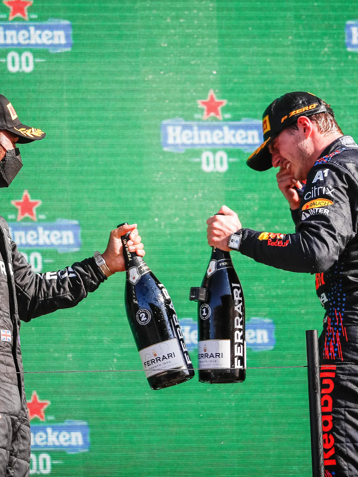  44 Lewis Hamilton GBR, Mercedes-AMG Petronas F1 Team, 33 Max Verstappen NED, Red Bull Racing, F1 Grand Prix of the Netherlands at Circuit Zandvoort on September 5, 2021 in Zandvoort, Netherlands. Photo by HOCH ZWEI Zandvoort Netherlands *** 44 Lewis Hamilton GBR, Mercedes AMG Petronas F1 Team , 33 Max Verstappen NED, Red Bull Racing , F1 Grand Prix of the Netherlands at Circuit Zandvoort on September 5, 2021 in Zandvoort, Netherlands Photo by HOCH ZWEI Zandvoort Netherlands