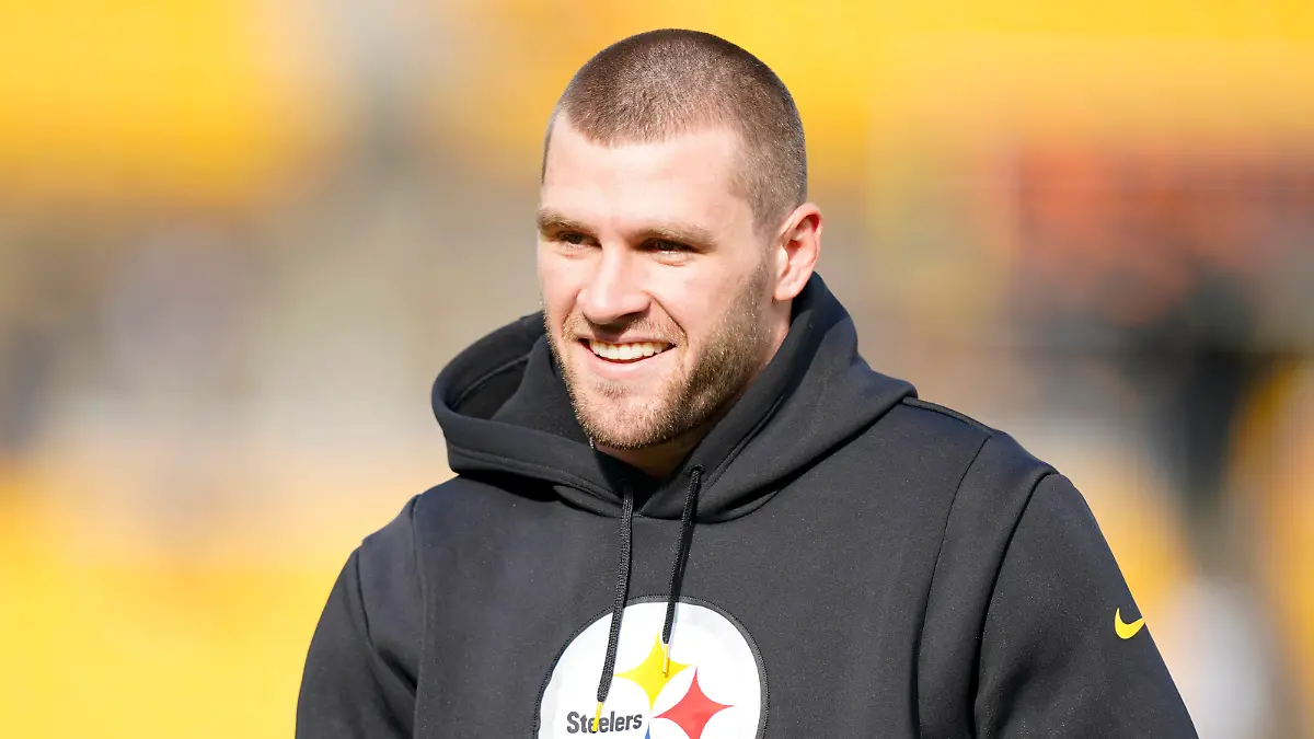 December 11, 2022, Pittsburgh, Pennsylvania, USA: Dec. 11, 2022: T.J. Watt 90 during the Pittsburgh Steelers vs Baltimore Ravens in Pittsburgh PA at Acruisure Stadium. Brook Ward/ Pittsburgh USA - ZUMAa234 20221211_zsa_a234_112 Copyright: xAMGx