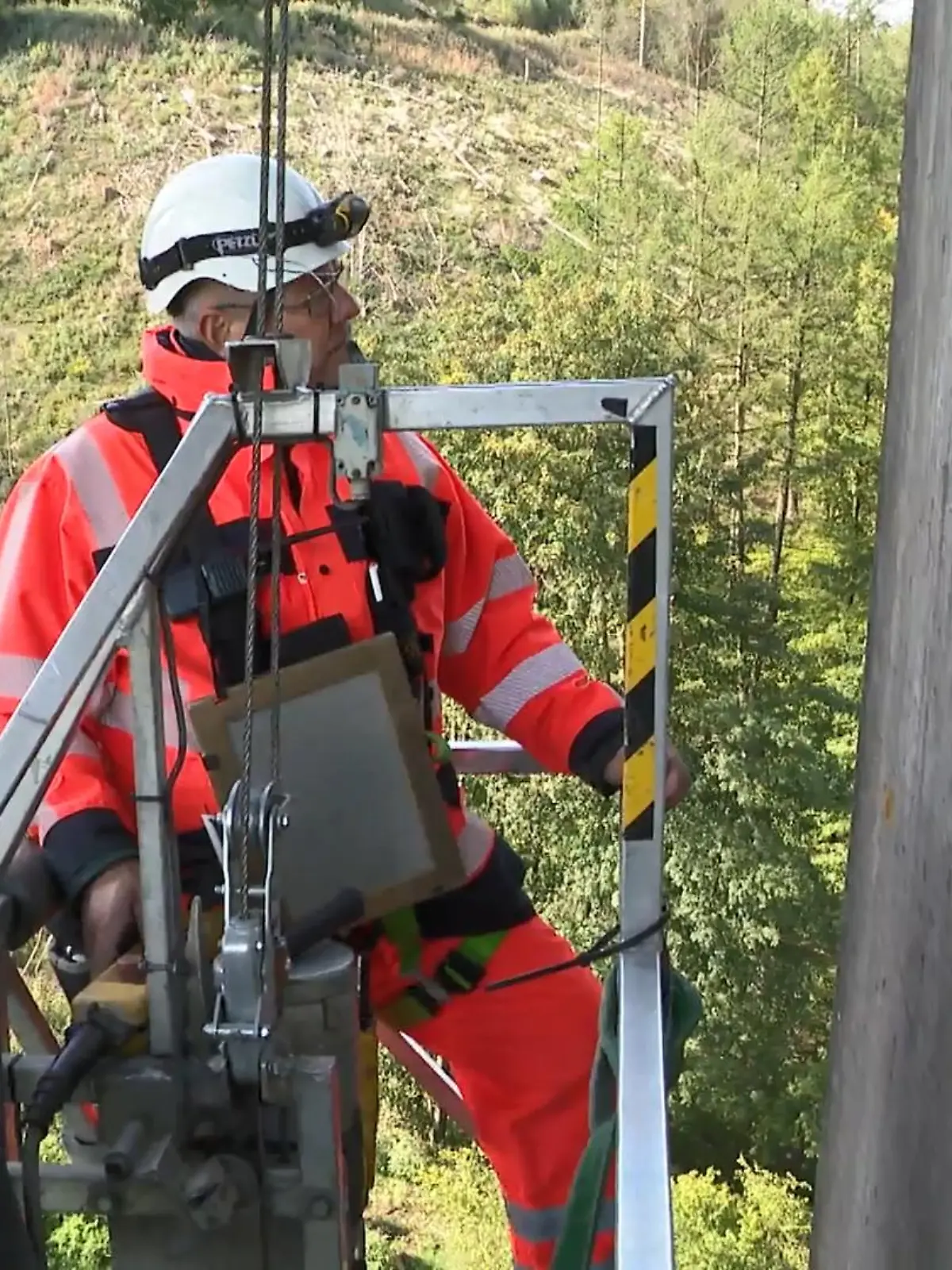 Bild zu: "So arbeiten Brückenprüfer in NRW"