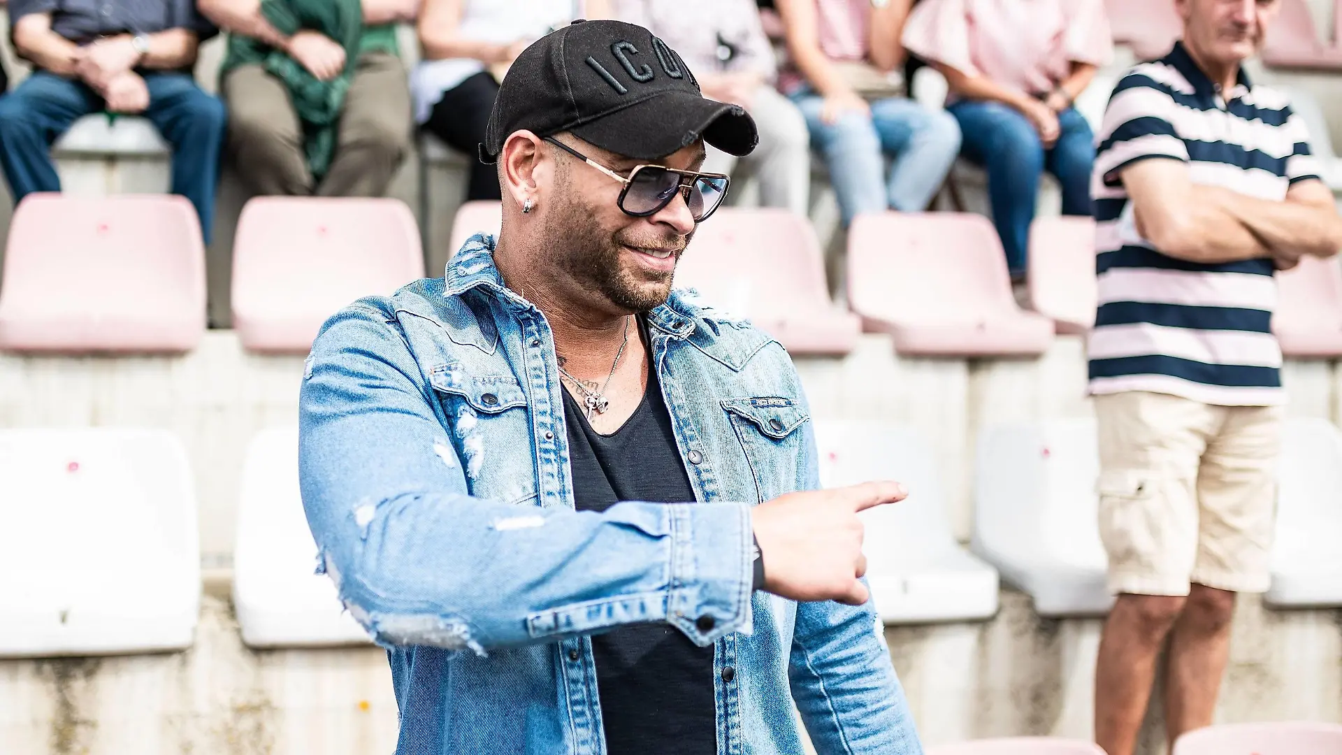 Sport Bilder des Tages 11.08.2019, xfux, Fussball DFB-Pokal 1.Runde, FC Oberneuland - SV Darmstadt 98, emonline, emspor, v.l. Tim Wiese (DFL/DFB REGULATIONS PROHIBIT ANY USE OF PHOTOGRAPHS as IMAGE SEQUENCES and/or QUASI-VIDEO) Bremen *** 11 08 2019, xfux, Soccer DFB Cup 1 Round, FC Oberneuland SV Darmstadt 98, emonline, emspor, v l Tim Wiese DFL DFB REGULATIONS PROHIBIT ANY USE OF PHOTOGRAPHS as IMAGE SEQUENCES and or QUASI VIDEO Bremen