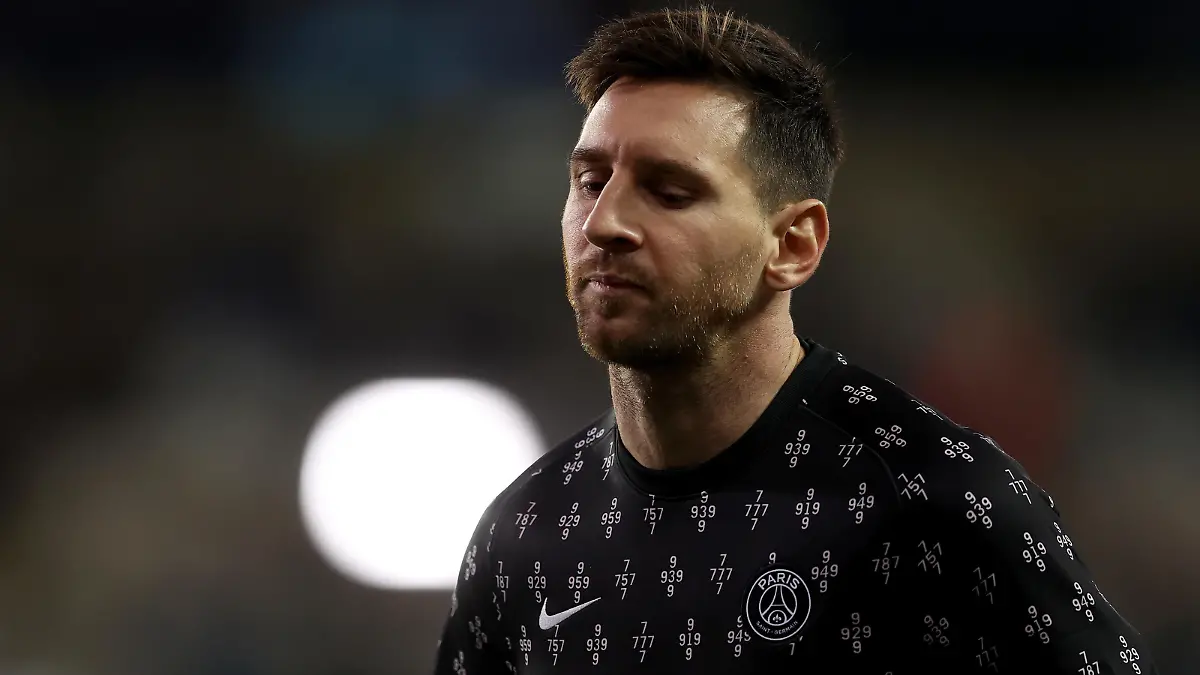 BRUGGE, BELGIUM - SEPTEMBER 15: Lionel Messi of Paris is seen during warm up prior to the UEFA Champions League group A match between Club Brugge KV and Paris Saint-Germain at Jan Breydel Stadium on September 15, 2021 in Brugge, Belgium. (Photo by Lars Baron/Getty Images)
