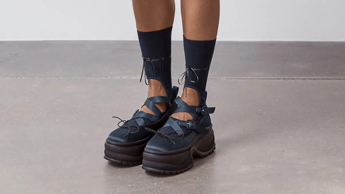 Simone Rocha - Models auf dem Laufsteg während der Londoner Modewoche 2021 für die Frühjahr-Sommer-Modenschau