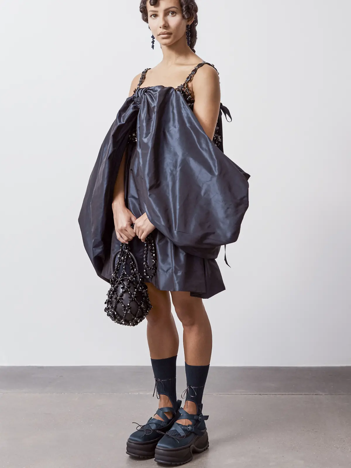 Simone Rocha - Models auf dem Laufsteg während der Londoner Modewoche 2021 für die Frühjahr-Sommer-Modenschau