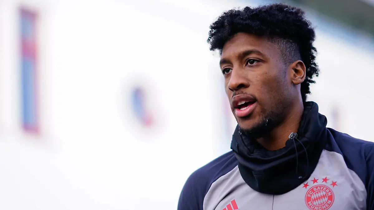 Kingsley Coman Bayern Muenchen. Abschlusstraining vor dem CL Spiel Atletico Madrid - FC Bayern Muenchen Fussball Champions League,Gruppe A, Gruppenphase,5.Spieltag, am 30.11.2020 Abschlusstraining FC Bayern Muenchen *** Kingsley Coman Bayern Muenchen Final training before the CL game Atletico Madrid FC Bayern Muenchen Soccer Champions League,Group A, Group stage,5 Matchday, on 30 11 2020 Final training FC Bayern Muenchen