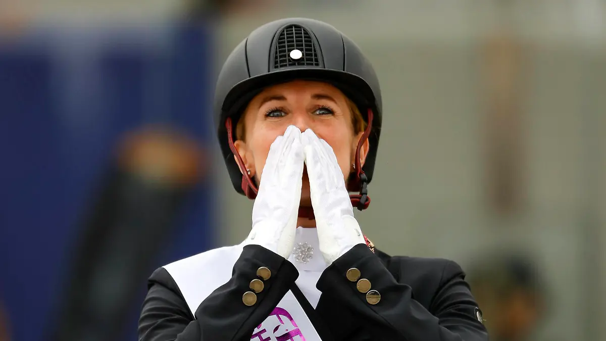 HAGEN - FEI Dressage European Championships 2021, HAGEN - FEI Dressage European Championships 2021 VON BREDOW-WERNDL Jessica GER Siegerehrung / Medal Ceremony Individual Competition Grand Prix Freestyle / Grand Prix Kür Individual Competition presented by MEGGLE GmbH & Co. KG Hagen a.T.W., Hof Kasselmann 11. September 2021 - *** HAGEN FEI Dressage European Championships 2021, HAGEN FEI Dressage European Championships 2021 VON BREDOW WERNDL Jessica GER Award Ceremony Medal Ceremony Individual Competition Grand Prix Freestyle Grand Prix Freestyle Individual Competition presented by MEGGLE GmbH Co KG Hagen a T W , Hof Kasselmann 11 September 2021 