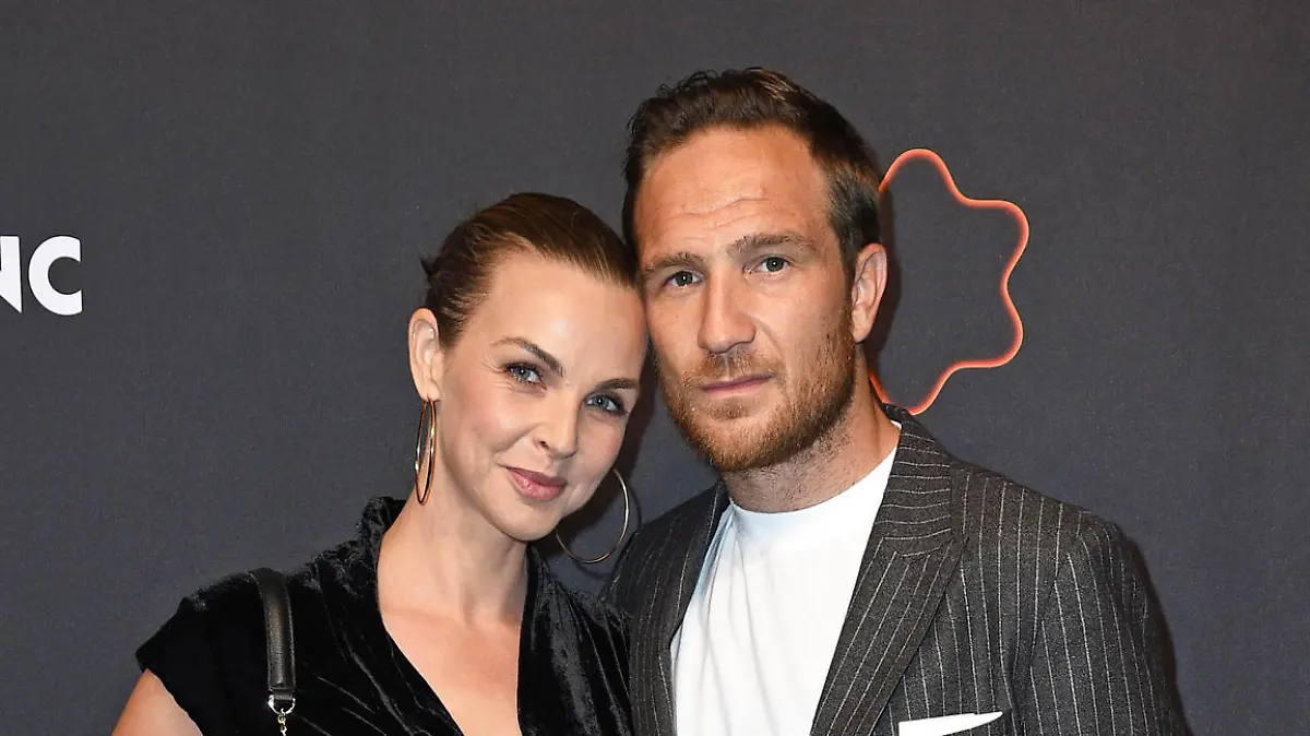 Annika Lau mit Ehemann Frederick Lau beim Montblanc UltraBlack Collection Launch im The Feuerle Collection in Berlin am 15.09.2021 *** Annika Lau with husband Frederick Lau at the Montblanc UltraBlack Collection Launch at The Feuerle Collection in Berlin on 15 09 2021