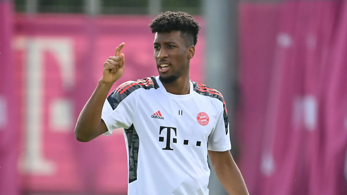 Kingsley COMAN Bayern Muenchen, Gestik,gibt Anweisungen, Aktion,Einzelbild,angeschnittenes Einzelmotiv,Halbfigur,halbe Figur. Abschlusstraining vor dem CL Spiel- FC Barcelona, Barca - FC Bayern Muenchen am 13.09.2021 Fussball Champions League. DFL REGULATIONS PROHIBIT ANY USE OF PHOTOGRAPHS AS IMAGE SEQUENCES AND/OR QUASI-VIDEO. Foto:Marco Donato/FC Bayern Muenchen *** Kingsley COMAN Bayern Muenchen , gestures,gives instructions, action,single image,cropped single image,half figure,half figure final training before the CL match FC Barcelona FC Bayern Muenchen on 13 09 2021 Football Champions League DFL REGULATIONS PROHIBIT ANY USE OF PHOTOGRAPHS AS IMAGE SEQUENCES AND OR QUASI VIDEO Foto Marco Donato FC Bayern Muenchen