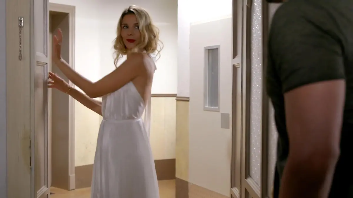 Moni bezirzt Jakob „Unter uns“-Folge vom 17.09.2021