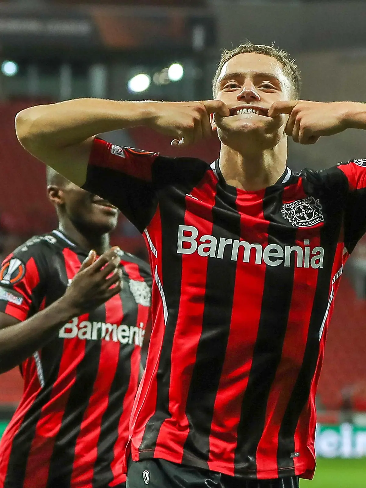 Tor, Torjubel zum 2:1 durch Florian Richard Wirtz (Bayer 04 Leverkusen, #27), GER, Bayer 04 Leverkusen vs. Ferencvaros Budapest / Ferencvárosi Torna Club, UEFA Europa League / Gruppe G, Gruppenphase, Spielzeit 2021/2022, 16.09.2021, DFB/DFL regulations prohibit any use of photographs as image sequences and/or quasi-video., Foto: EIBNER/Gabriel Boia