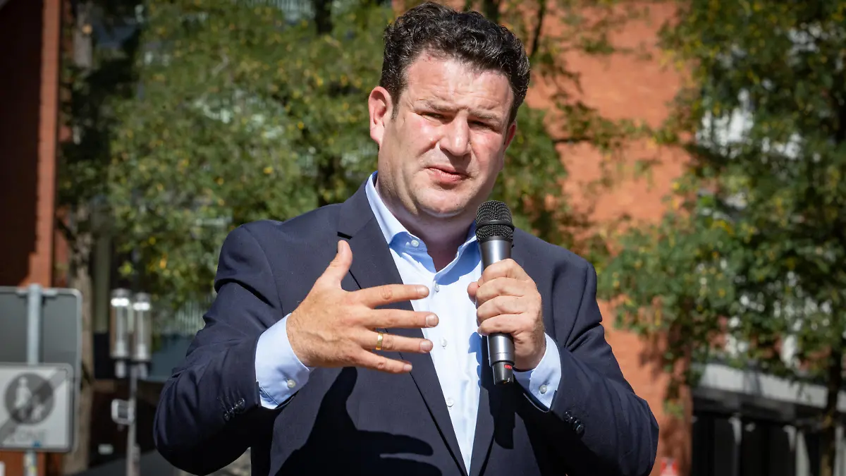 DEU, Deutschland, Nordrhein-Westfalen, Münster, 14.09.2021: SPD Wahlkampfveranstaltung Zukunftsdialog. Hubertus Heil SPD, Bundesminister für Arbeit und Soziales *** DEU, Germany, North Rhine-Westphalia, Münster, 14 09 2021 SPD Election Campaign Event Future Dialogue Hubertus Heil SPD , Federal Minister of Labour and Social Affairs