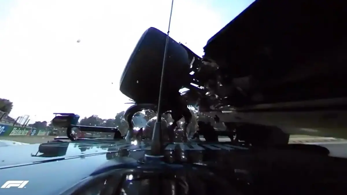 Die 360-Grad-Kamera in Lewis Hamiltons Mercedes fing den Crash des Briten mit Max Verstappen in Monza aus nächster Nähe ein