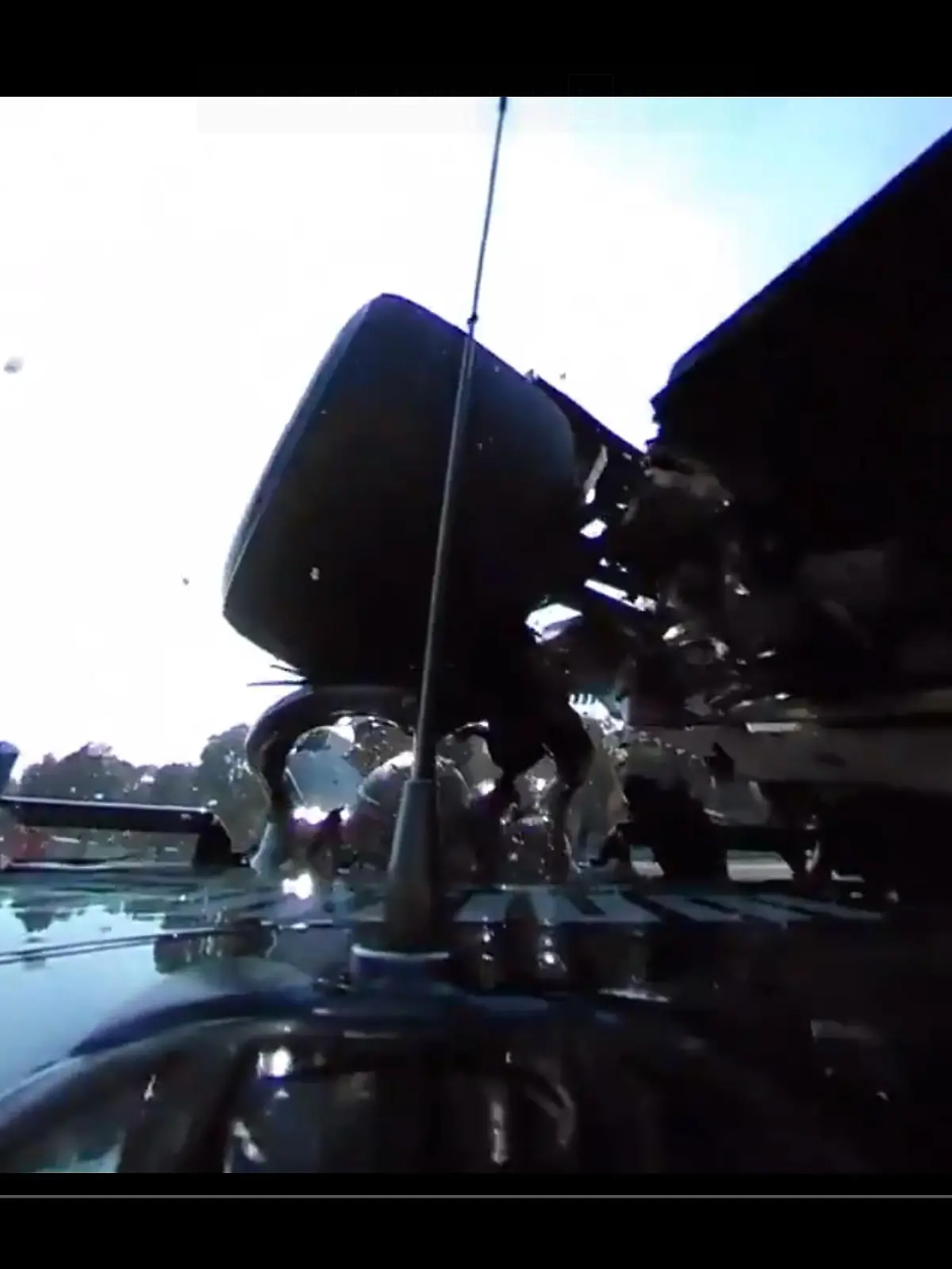 Die 360-Grad-Kamera in Lewis Hamiltons Mercedes fing den Crash des Briten mit Max Verstappen in Monza aus nächster Nähe ein