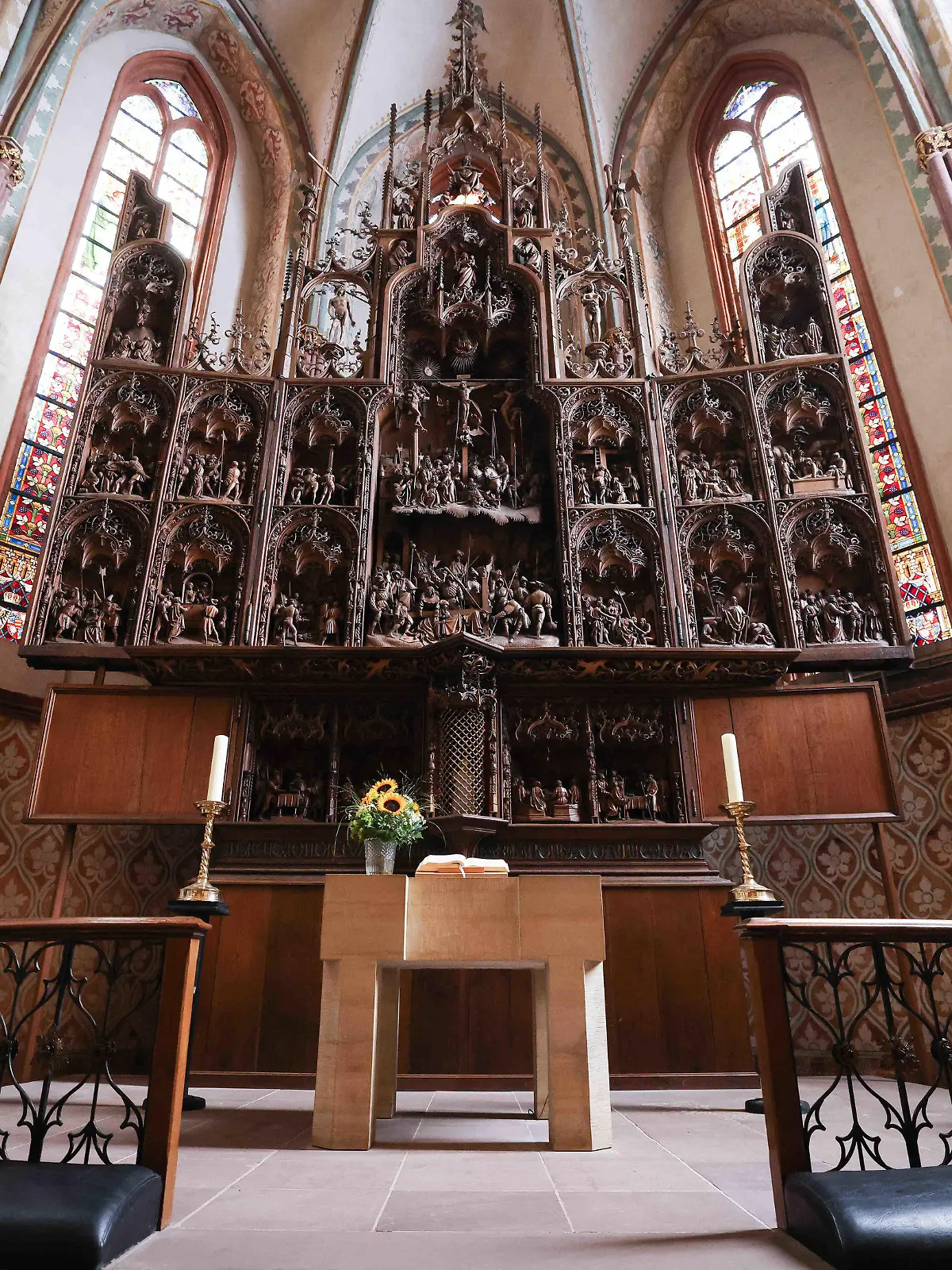 18.08.2021, Schleswig-Holstein, Schleswig: Der Bordesholmer Altar im St. Petri Dom zu Schleswig. Der ·Bordesholmer Altar· gilt als Meisterwerk der spätgotischen Schnitzkunst und wurde von 1514 bis 1521 von Hans Brüggemann und seinen Gesellen geschaffen. (zu dpa: «500 Jahre Bordesholmer Altar - Jubiläumsfeierlichkeiten ») Foto: Christian Charisius/dpa +++ dpa-Bildfunk +++