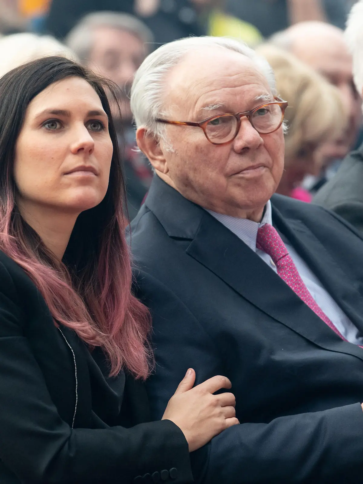 Burda-Erbin Elisabeth Furtwängler, die als jüngste Milliardärin Deutschlands gilt, an der Seite ihres Vaters, des Verlegers Hubert Burda.