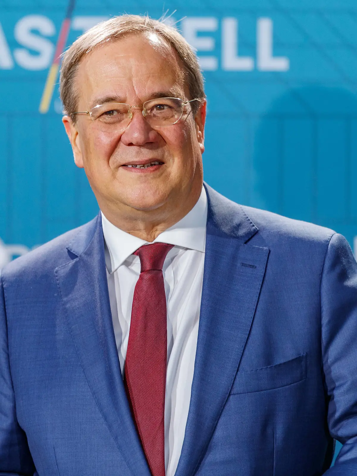  Armin Laschet, Ministerpräsident des Landes Nordrhein-Westfalen, Kanzlerkandidat der CDU/CSU vor der Sendung Porträt, Einzelbild, 12.09.2021, Berlin Deutschland, Politik, TV-Triell Bundestagswahl 2021 *** Armin Laschet, Minister President of the State of North Rhine-Westphalia, candidate for chancellor of the CDU CSU before the broadcast portrait, single image, 12 09 2021, Berlin Germany , politics, TV Triell Bundestagswahl 2021 xprx