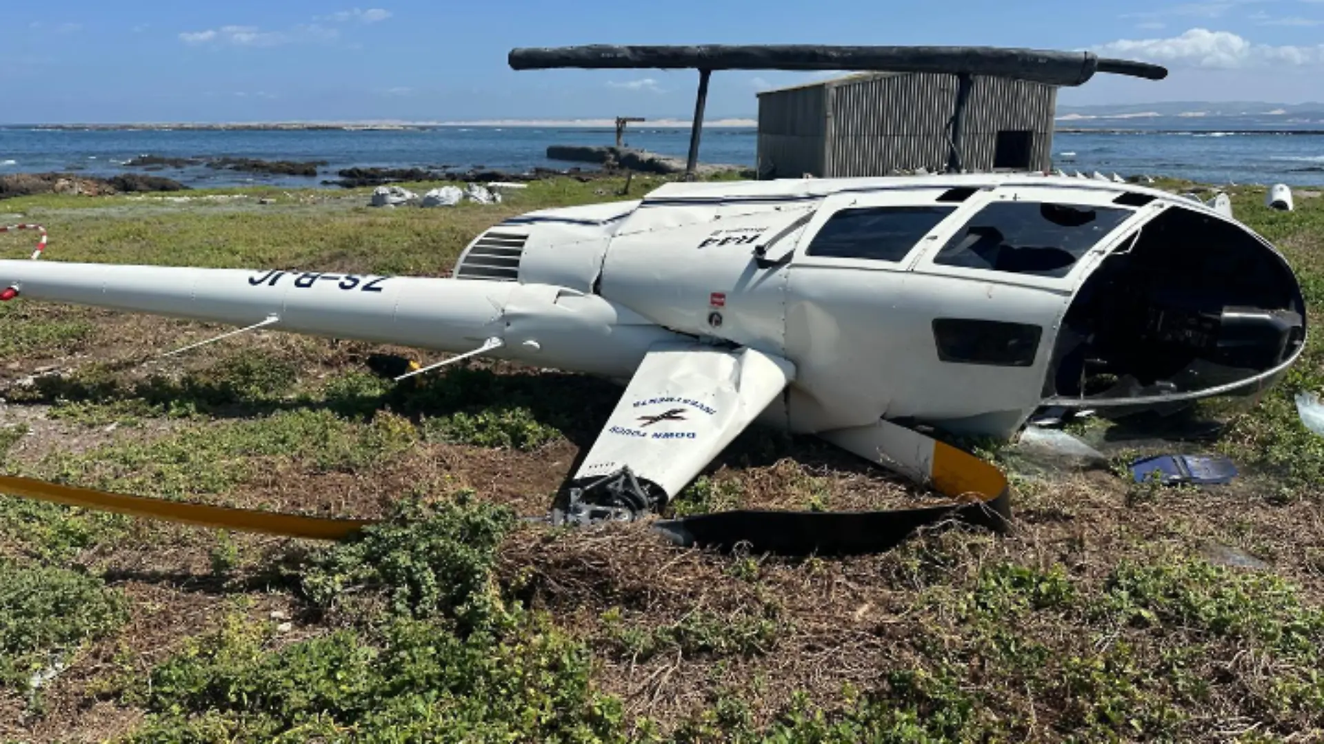 Der Helikopter stürzte aus 15 Metern Höhe ab. 
