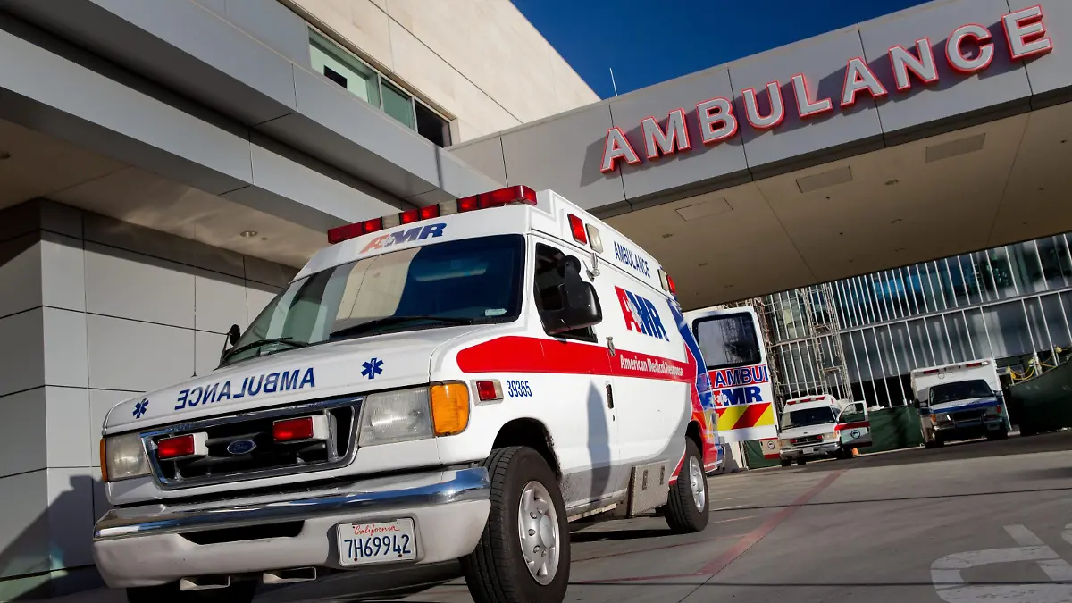 Krankenwagen an einer Notaufnahme in La Jolla, aufgenommen im Maerz 2017.