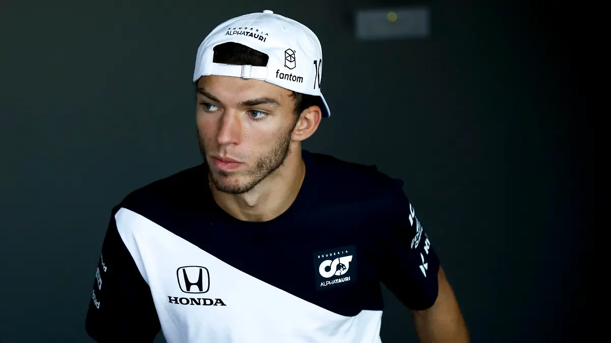GASLY Pierre fra, Scuderia AlphaTauri Honda AT02, portrait during the Formula 1 Heineken Gran Premio Ditalia 2021, Italian Grand Prix, 14th round of the 2021 FIA Formula One World Championship, WM, Weltmeisterschaft from September 9 to 12, 2021 on the Autodromo Nazionale di Monza, in Monza, Italy FORMULE 1 : Grand prix d Italie - Essais - Monza - 10/09/2021 DPPI/Panoramic PUBLICATIONxNOTxINxFRAxITAxBEL 20210909_F12021GP14ITA_JK168616 