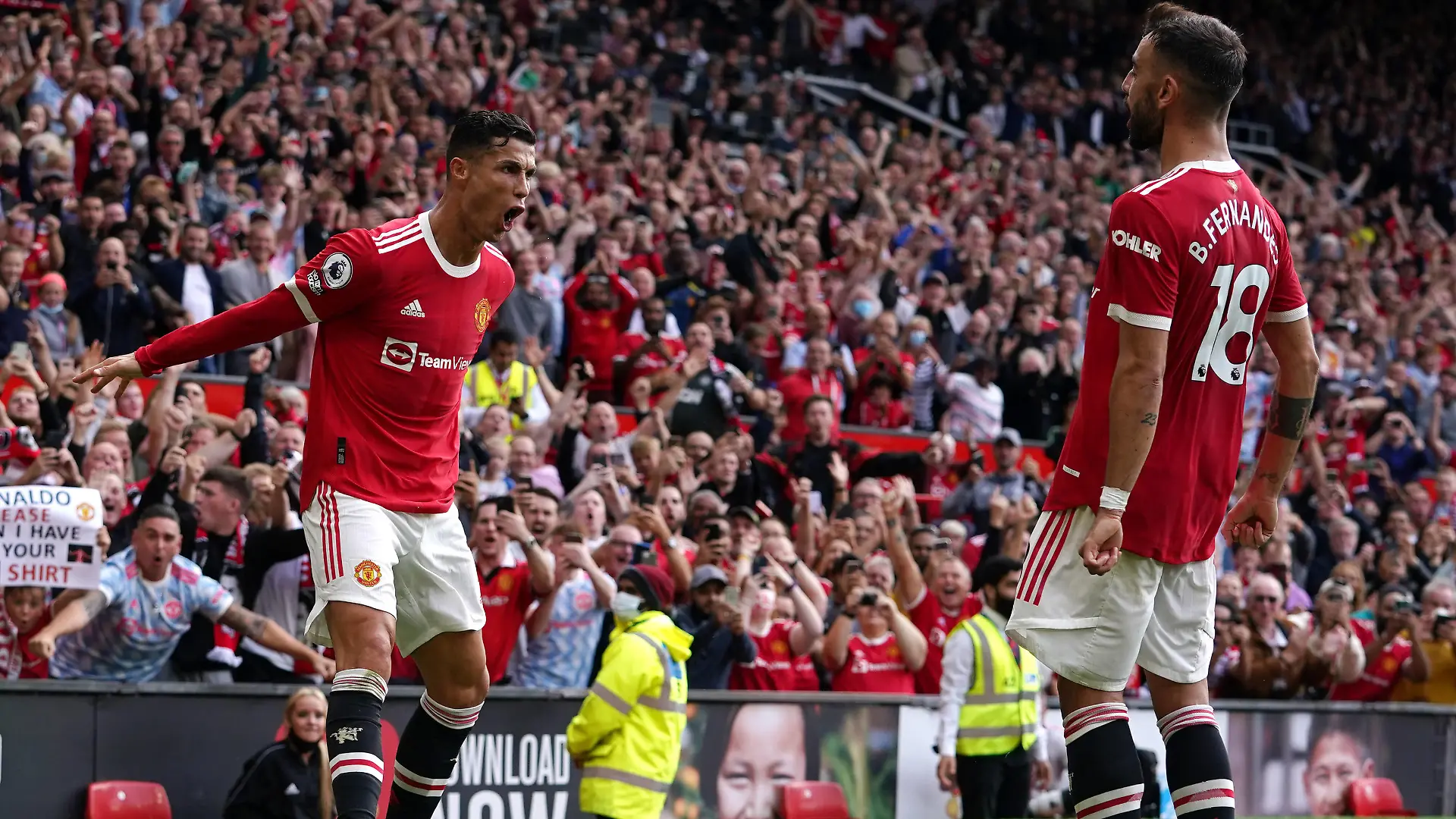  Manchester United, ManU v Newcastle United - Premier League - Old Trafford Manchester United s Cristiano Ronaldo celebrates scoring their side s first goal of the game during the Premier League match at Old Trafford, Manchester. Picture date: Saturday September 11, 2021. EDITORIAL USE ONLY No use with unauthorised audio, video, data, fixture lists, club/league logos or live services. Online in-match use limited to 120 images, no video emulation. No use in betting, games or single club/league/player publications. PUBLICATIONxINxGERxSUIxAUTxONLY Copyright: xMartinxRickettx 62342632 