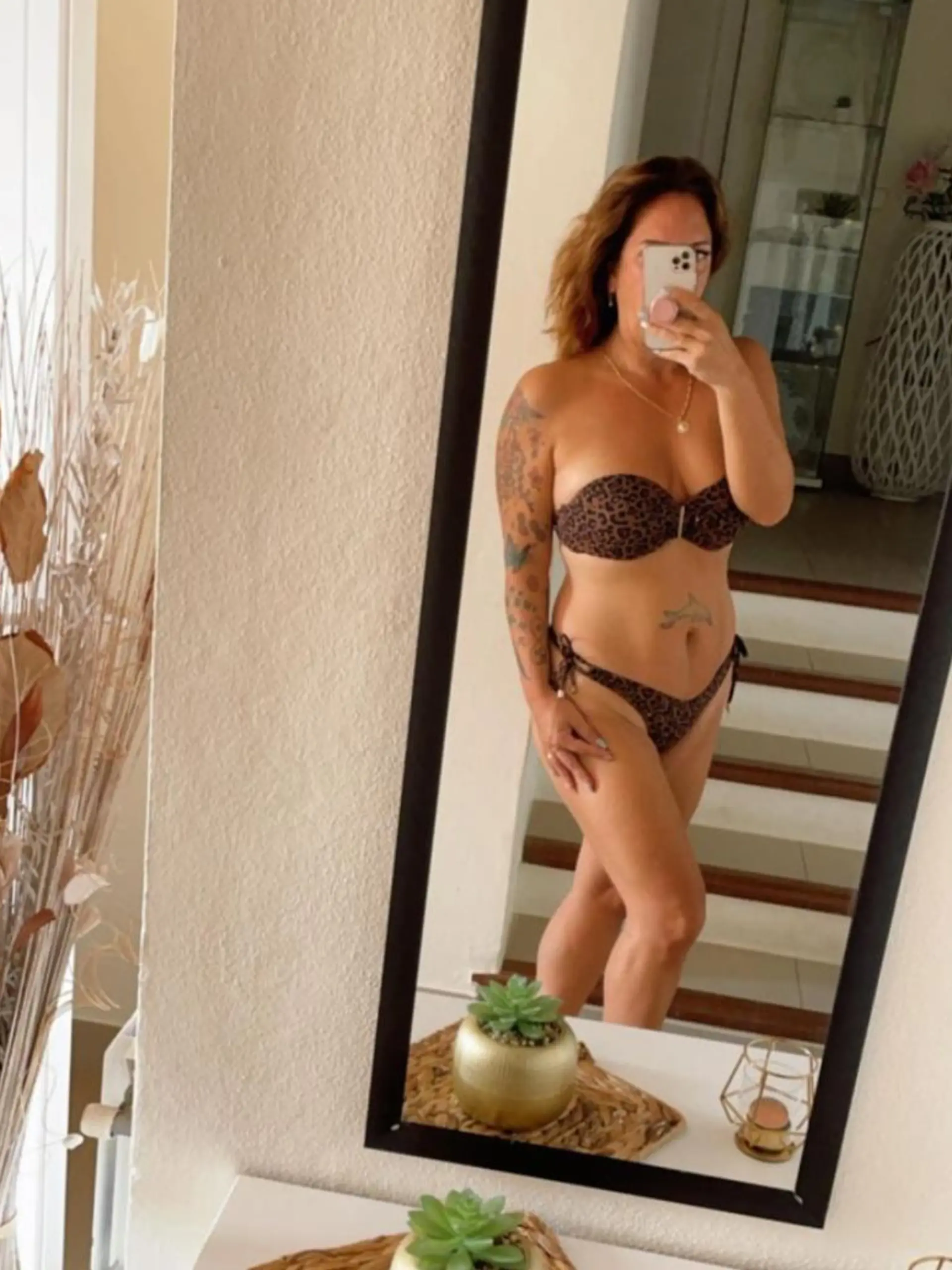 Danni Büchner bekommt für dieses Bikini-Foto nicht nur positives Feedback.