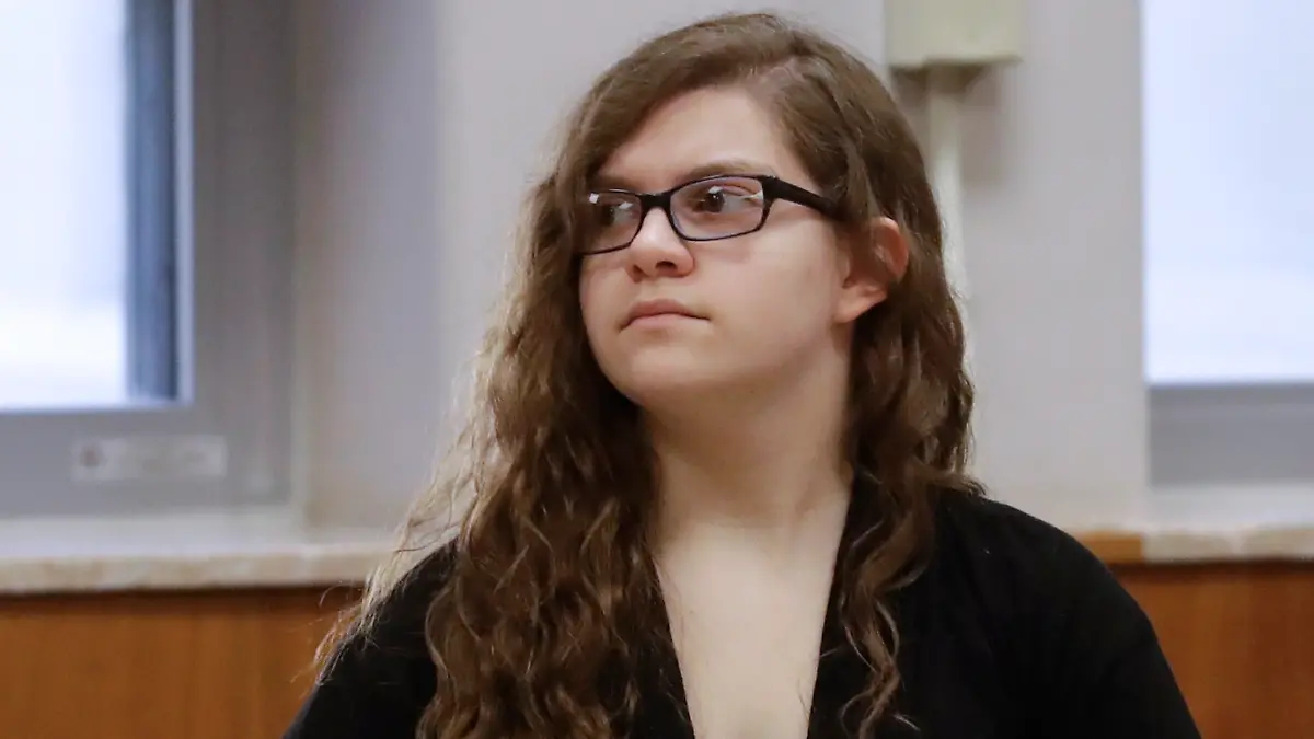 Mit-Täterin Anissa Weier bei einer Gerichstverhandlung im Jahr 2017