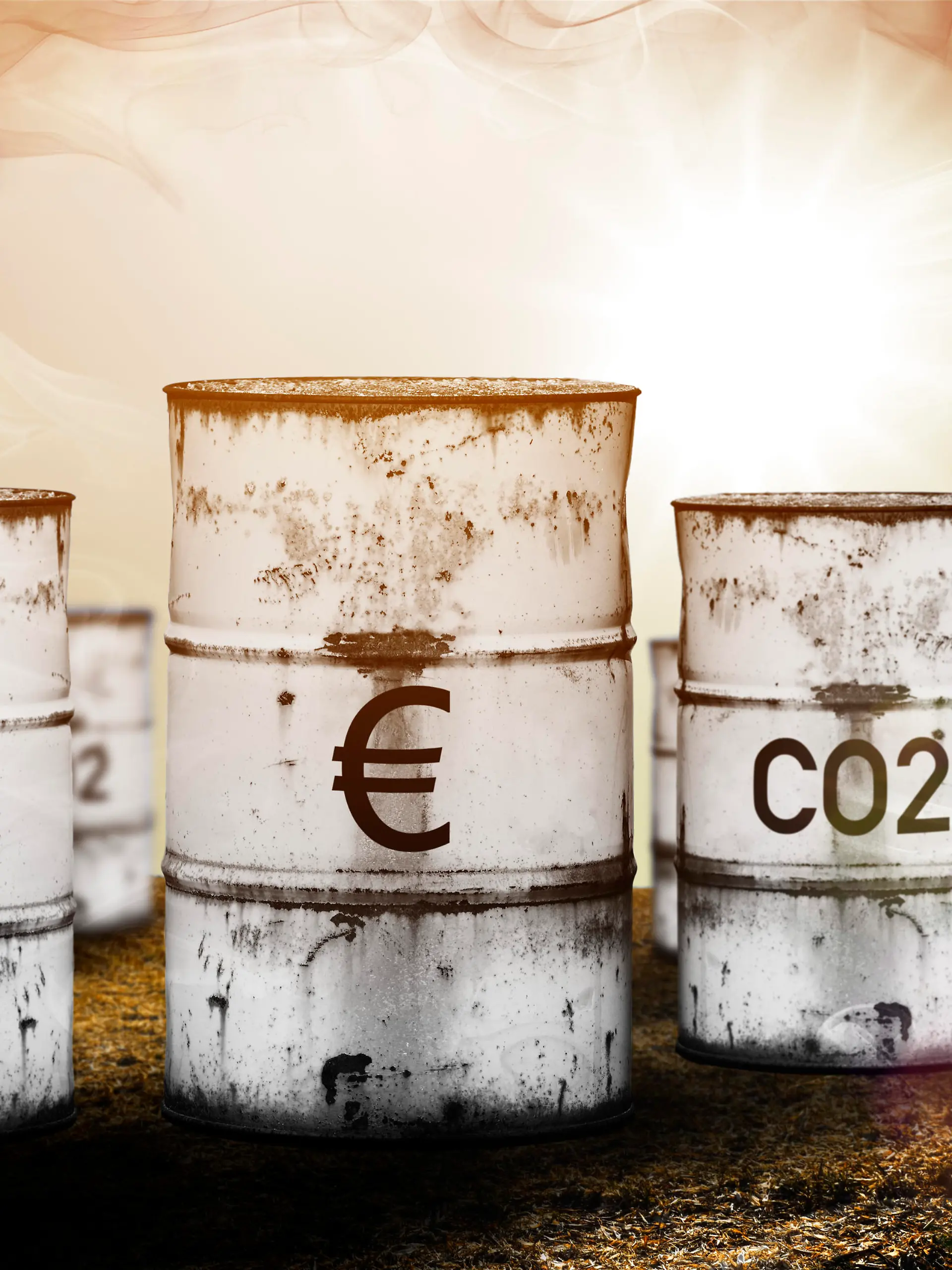 FOTOMONTAGE, Tonnen mit Aufschrift CO2 und Eurozeichen, Symbolfoto Klimawende und CO2-Bepreisung  PHOTOMONTAGE, tons with inscription CO2 and Euro sign, symbol photo climate change and CO2 pricing