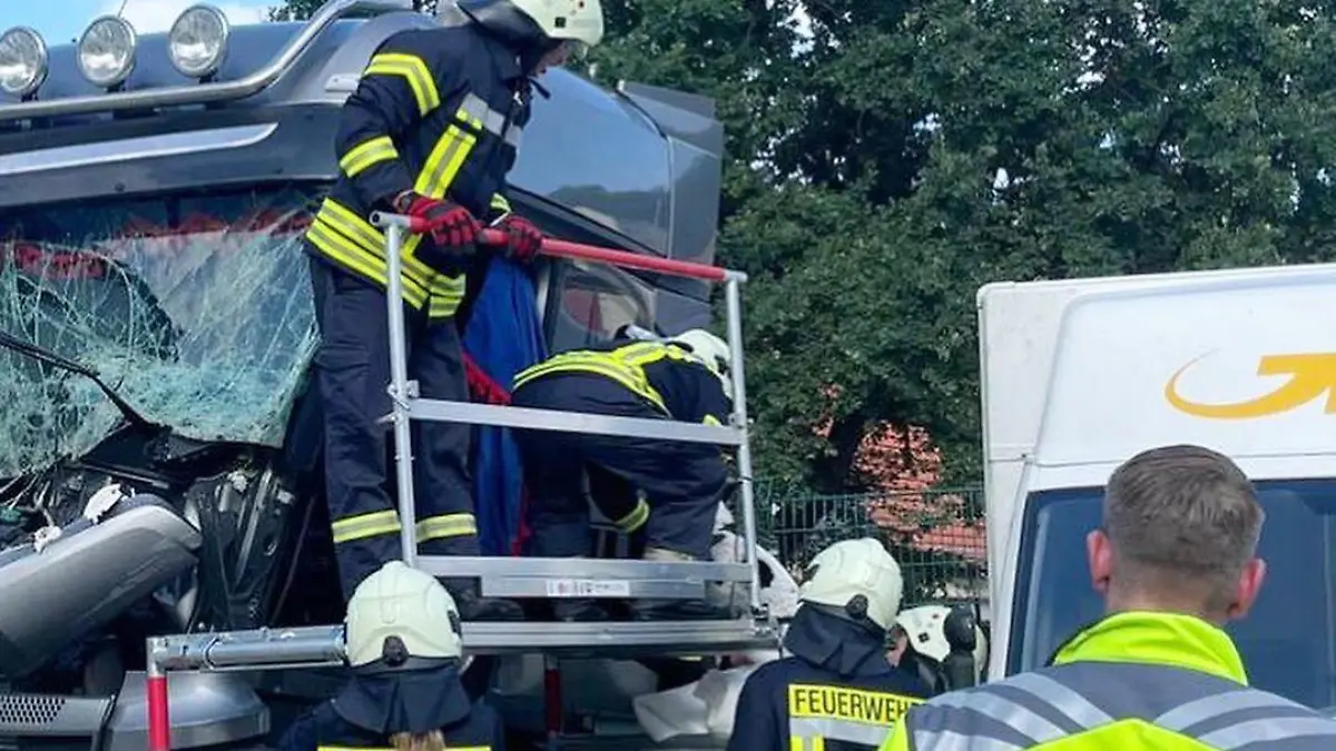 Michendorf Lkw Unfall